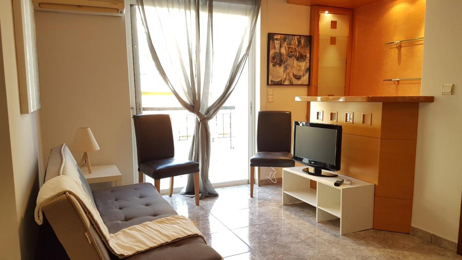 Maisonaitte-Athens Center, 4 BD, 2 BATH