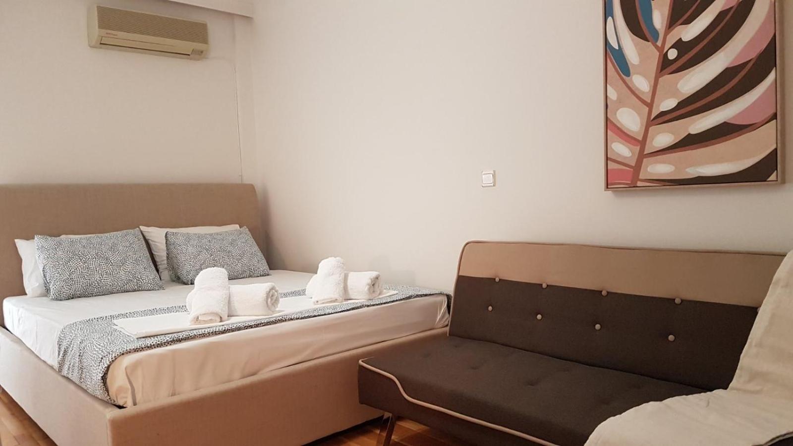 Maisonaitte-Athens Center, 4 BD, 2 BATH