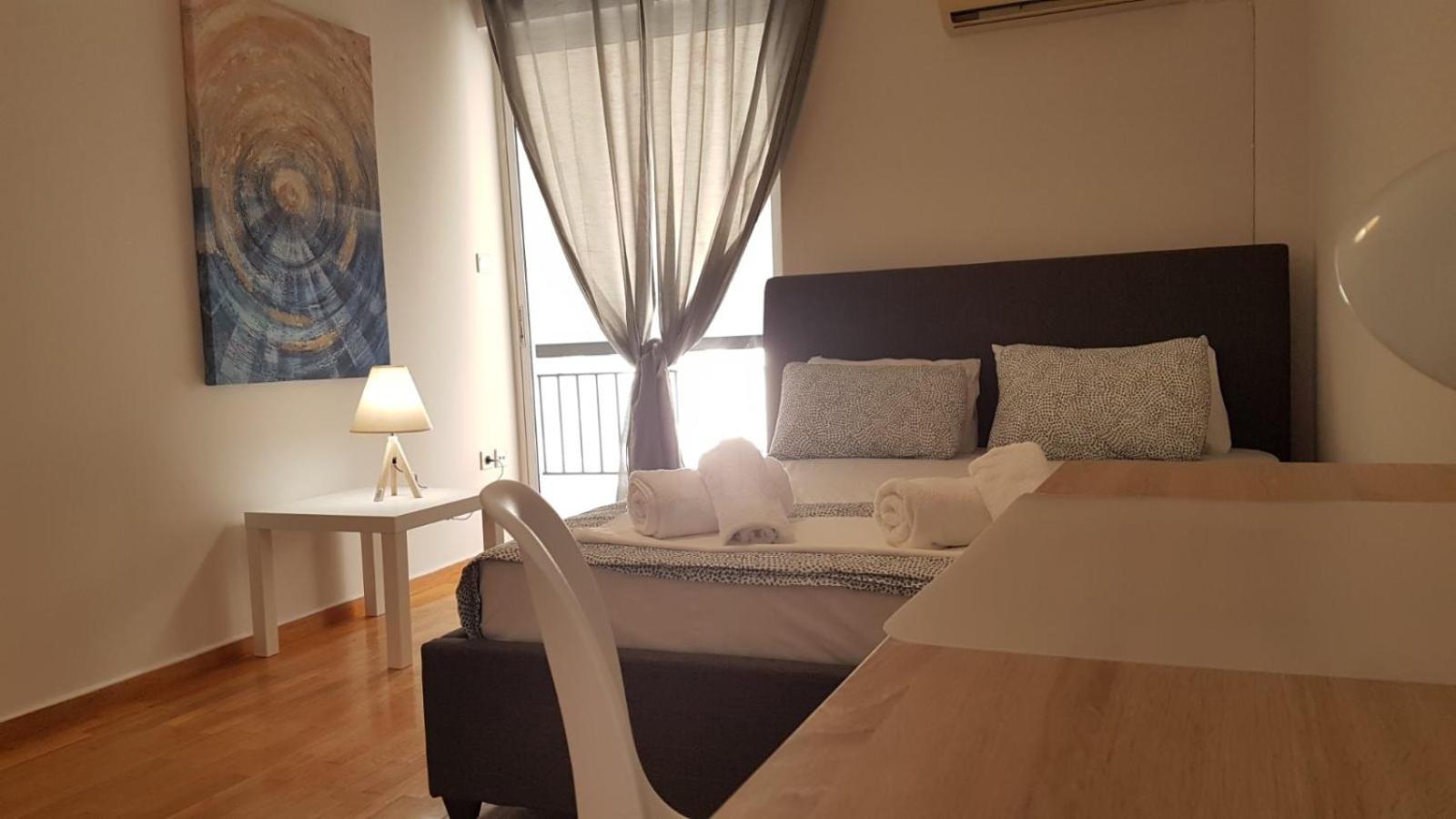 Maisonaitte-Athens Center, 4 BD, 2 BATH