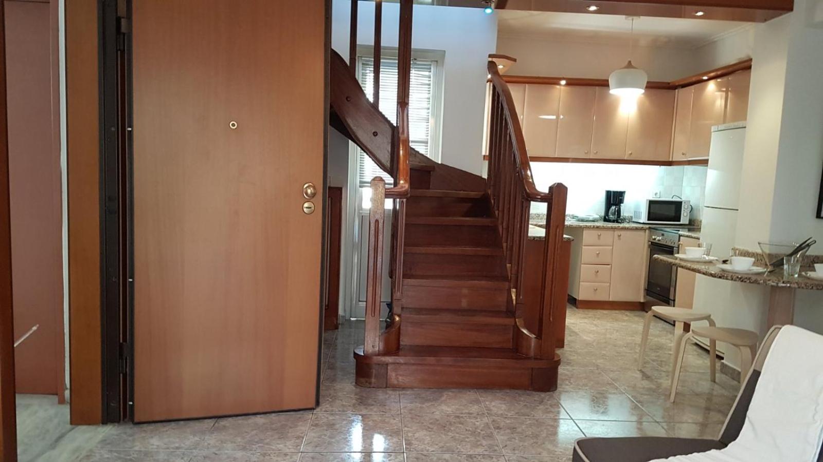 Maisonaitte-Athens Center, 4 BD, 2 BATH