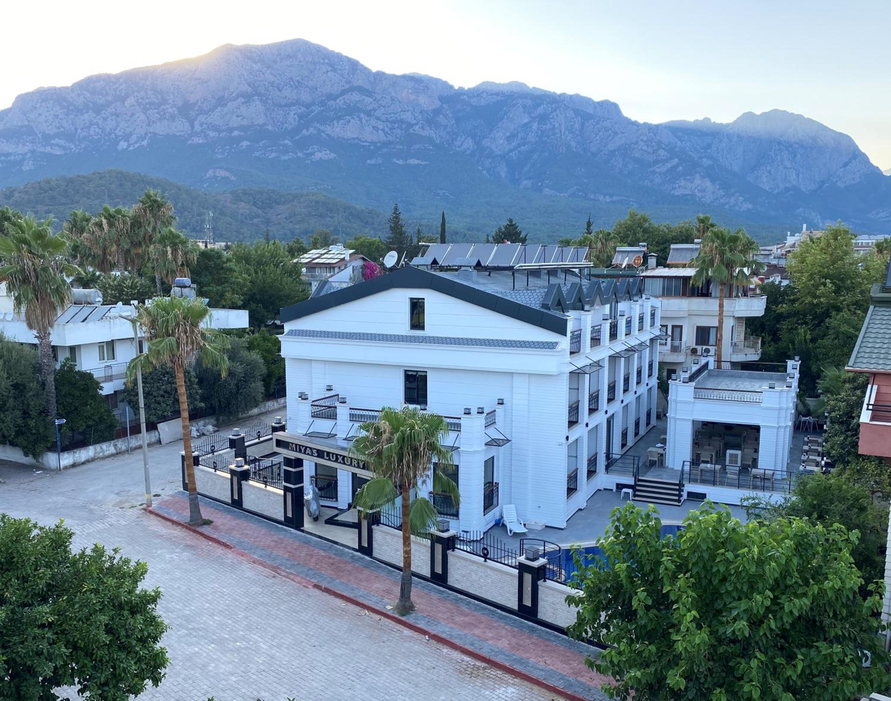 MİYAS LUXURY HOTEL - Image 21