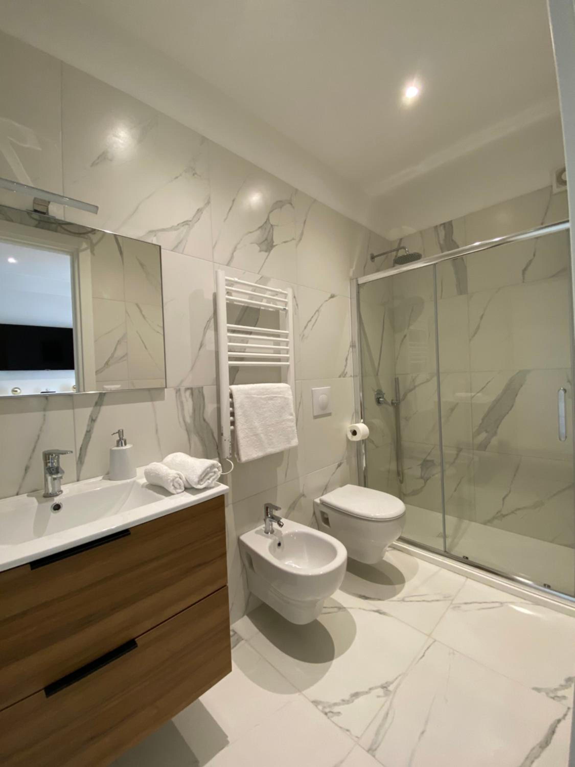 Barium Suite - Zanardelli view 5