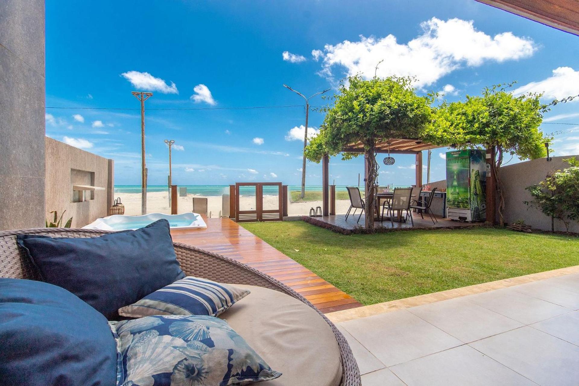 Casa Pé na Areia da Praia de Pirangi by Carpediem view 5