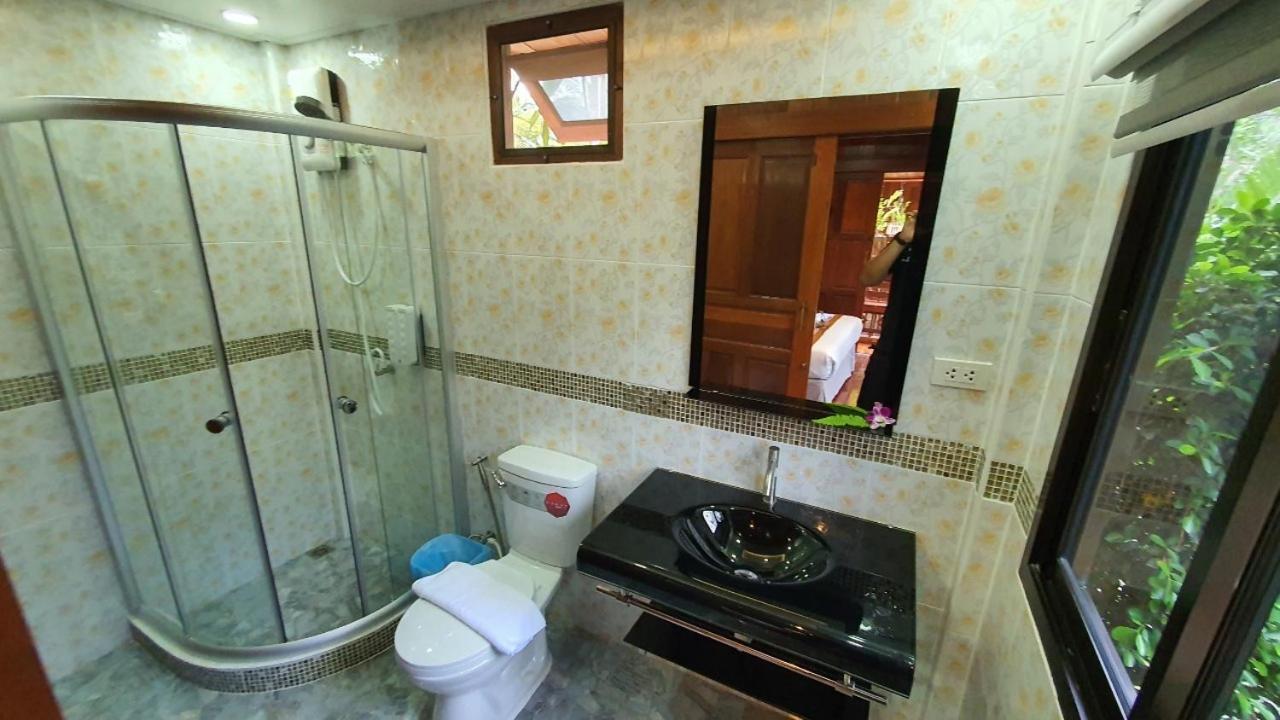 Photo 32