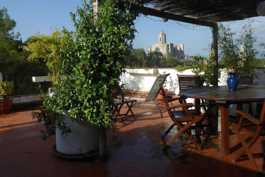 Girona Vacations - Apartamento con increibles vistas y terraza - Property Image 1