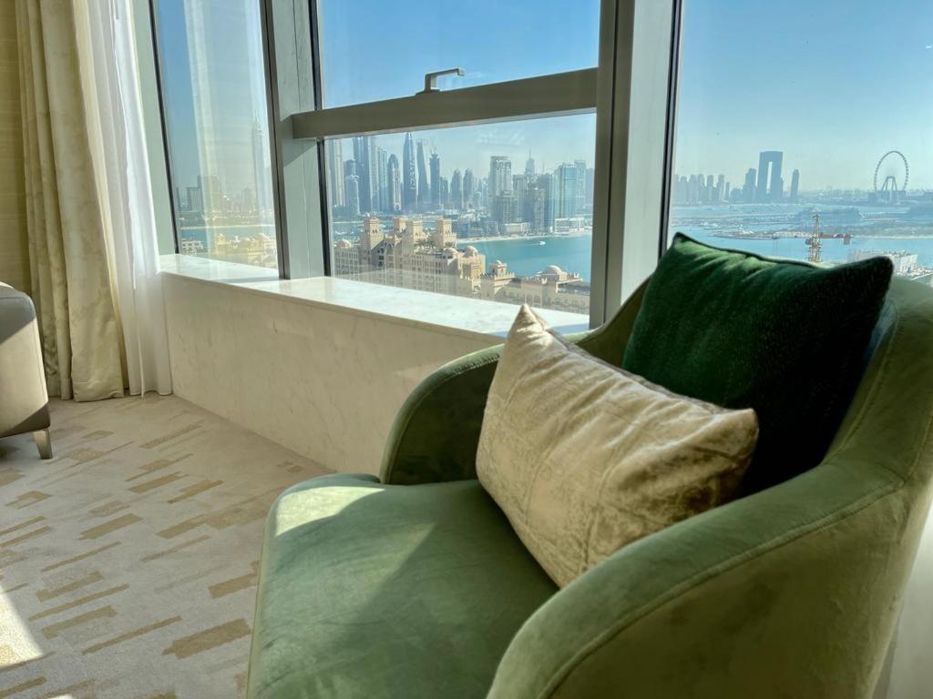 HVR THE PALM DUBAI