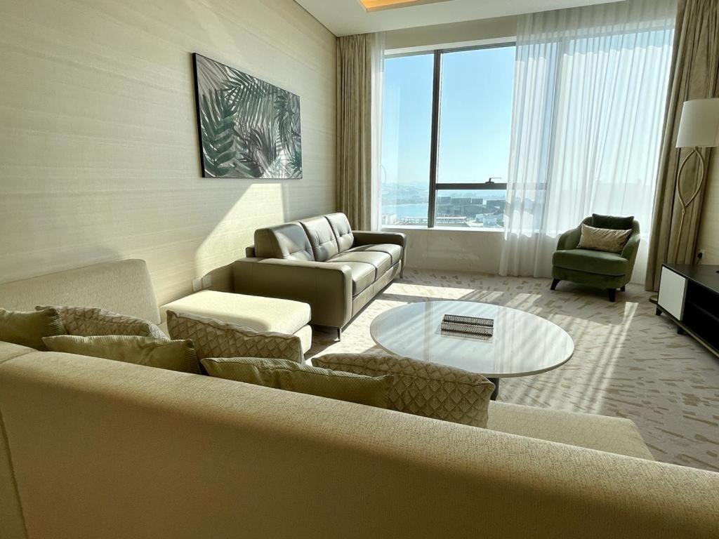 HVR THE PALM DUBAI