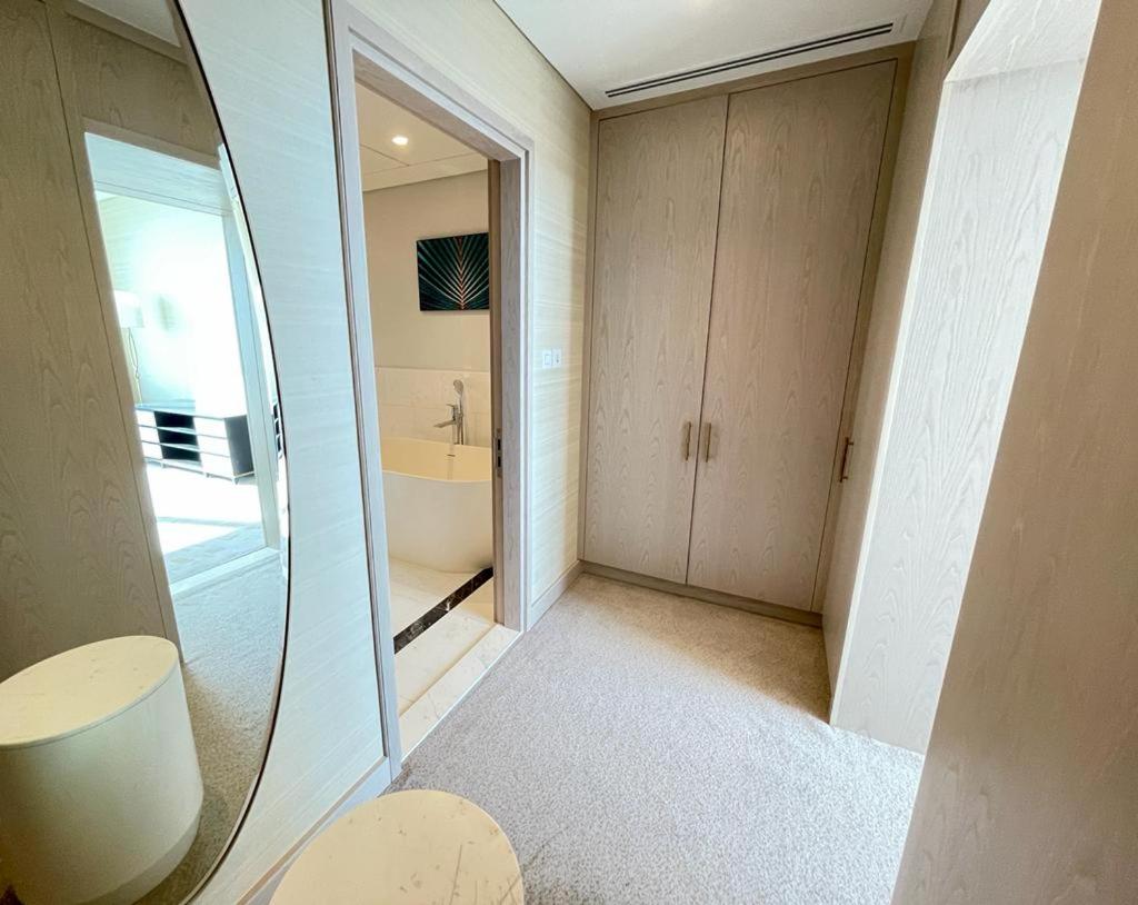 HVR THE PALM DUBAI