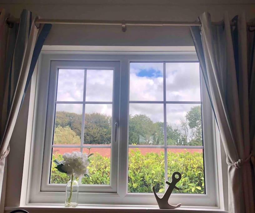Bramble Cottage - Sleeps 5 view 5