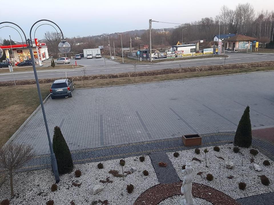 Photo 9