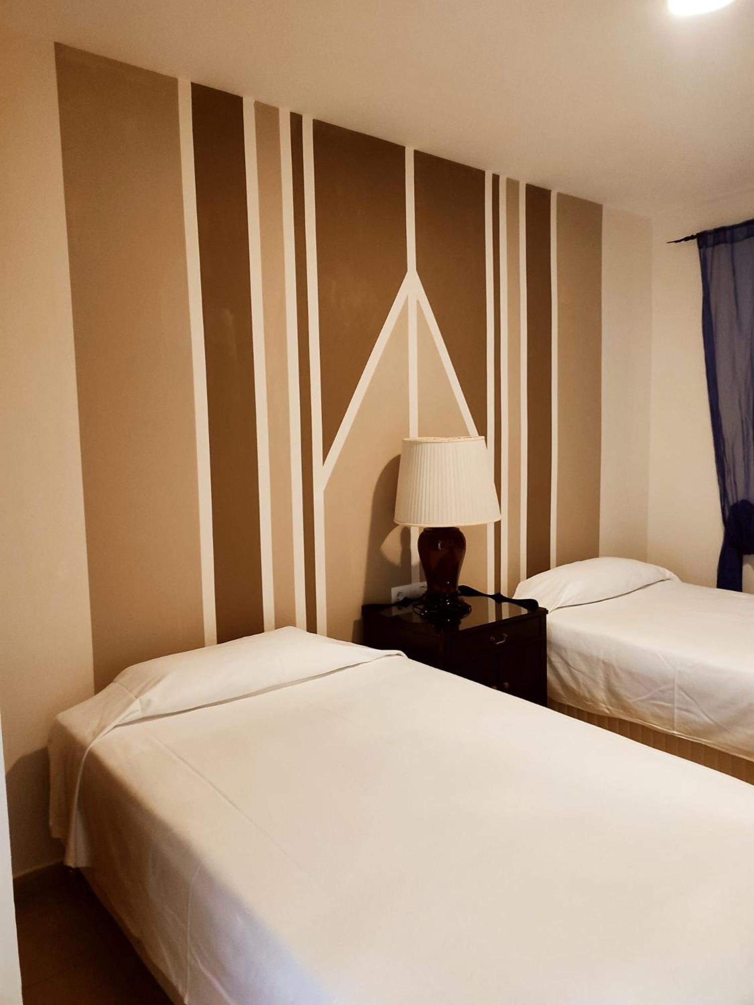 Hostal Alhaja Playa