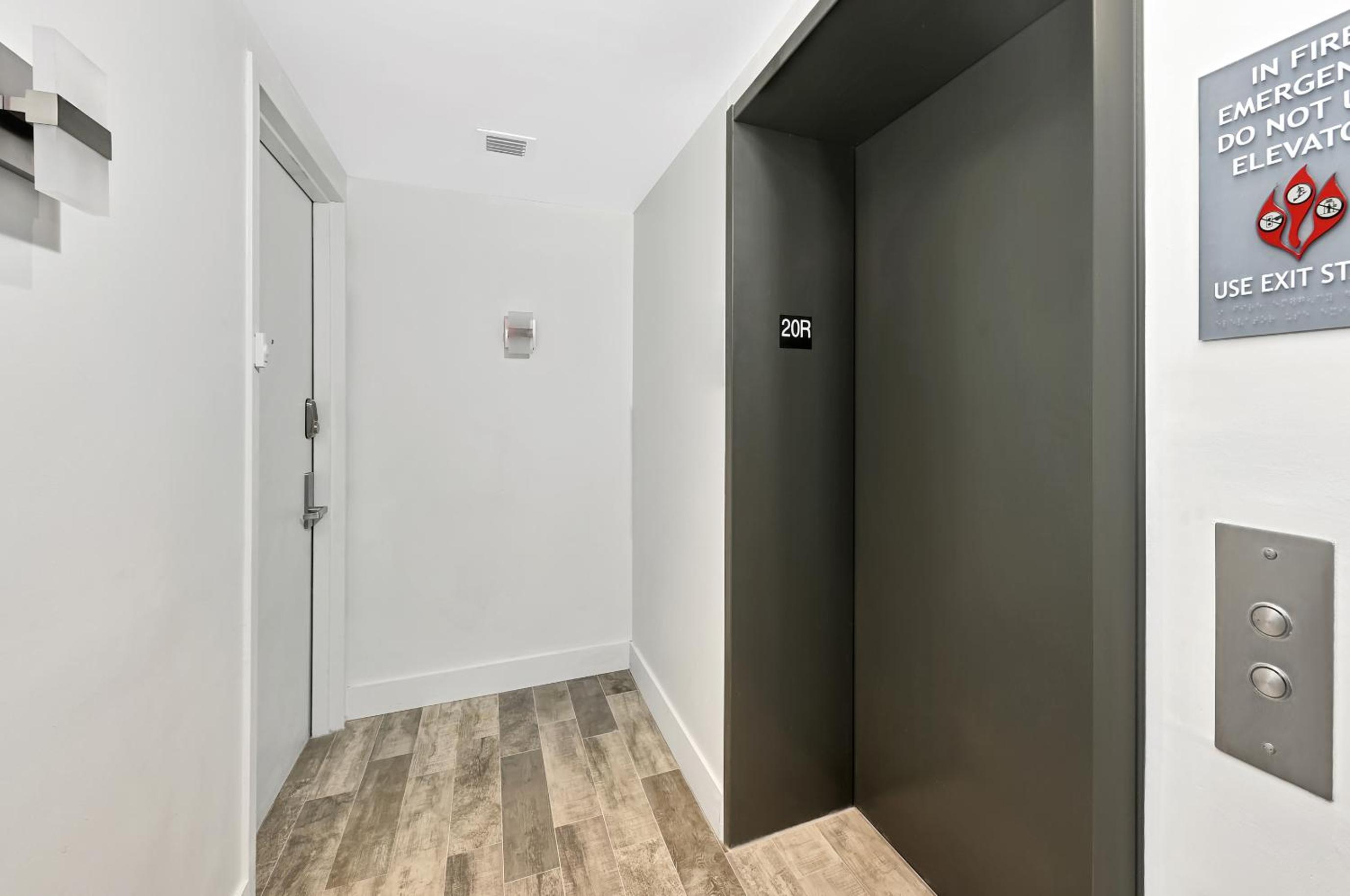 Three-Bedroom Beachwalk Resort Apartment - Image 5