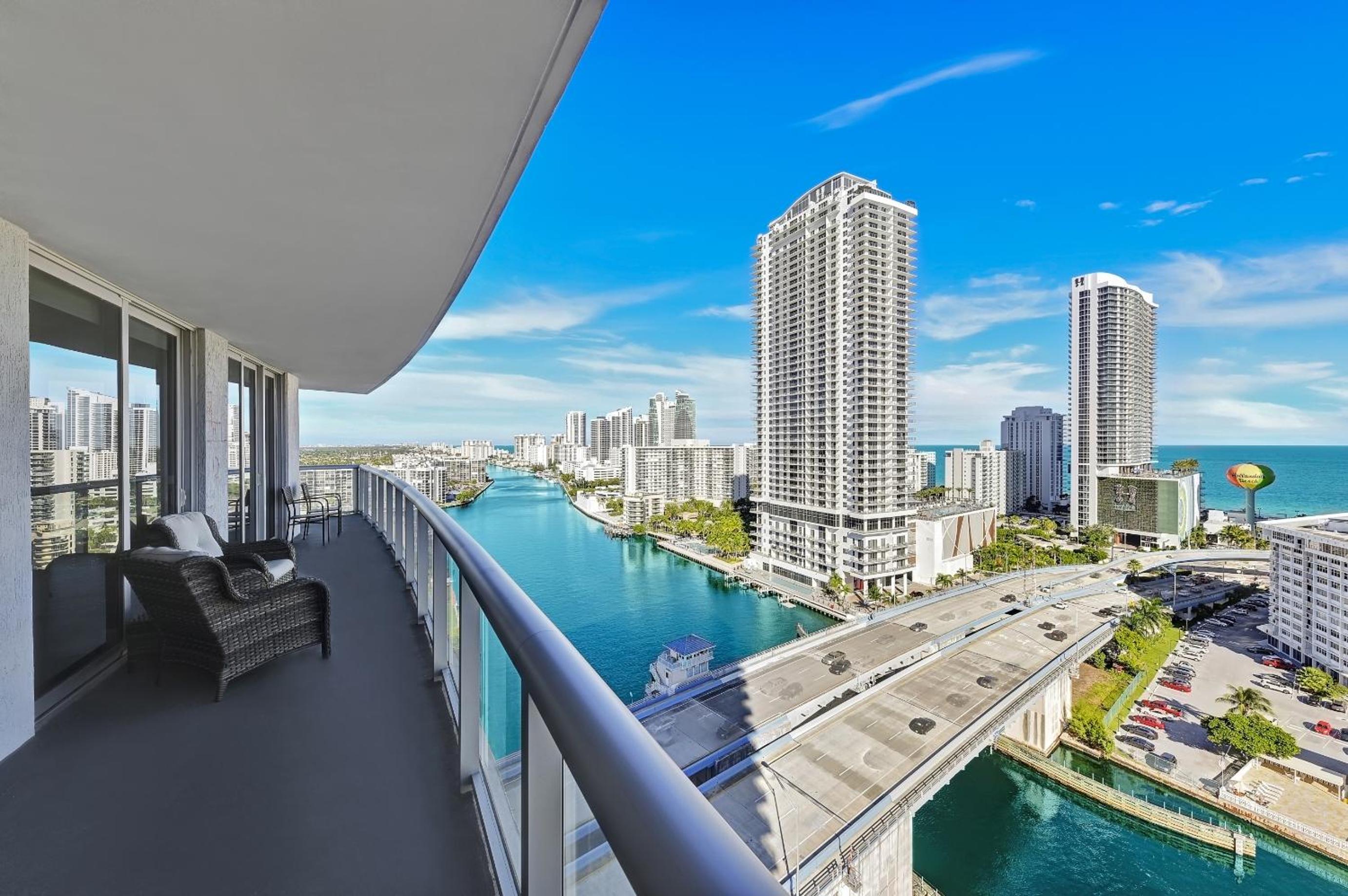 Three-Bedroom Beachwalk Resort Apartment - Image 3