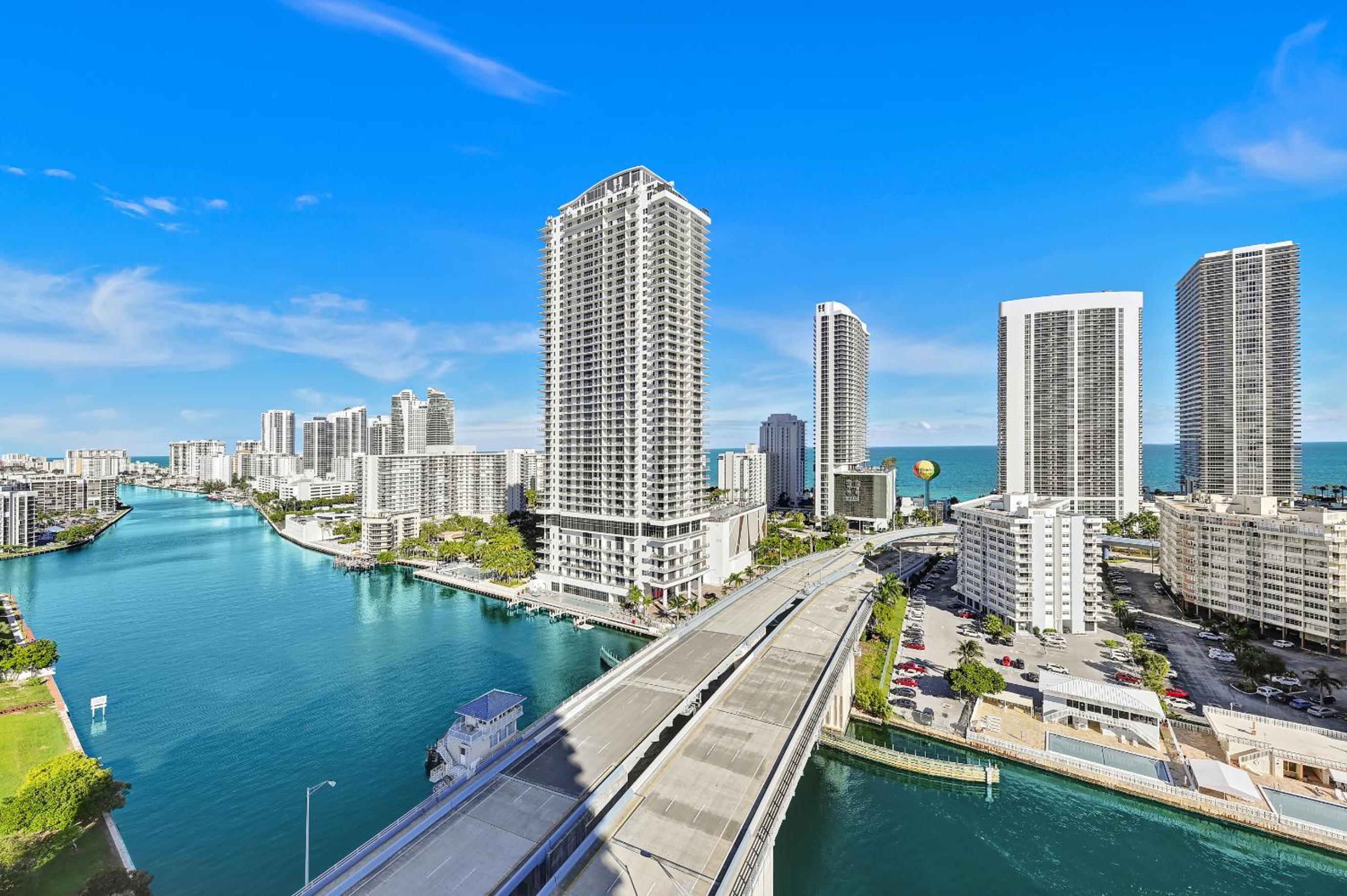 Three-Bedroom Beachwalk Resort Apartment - Image 1