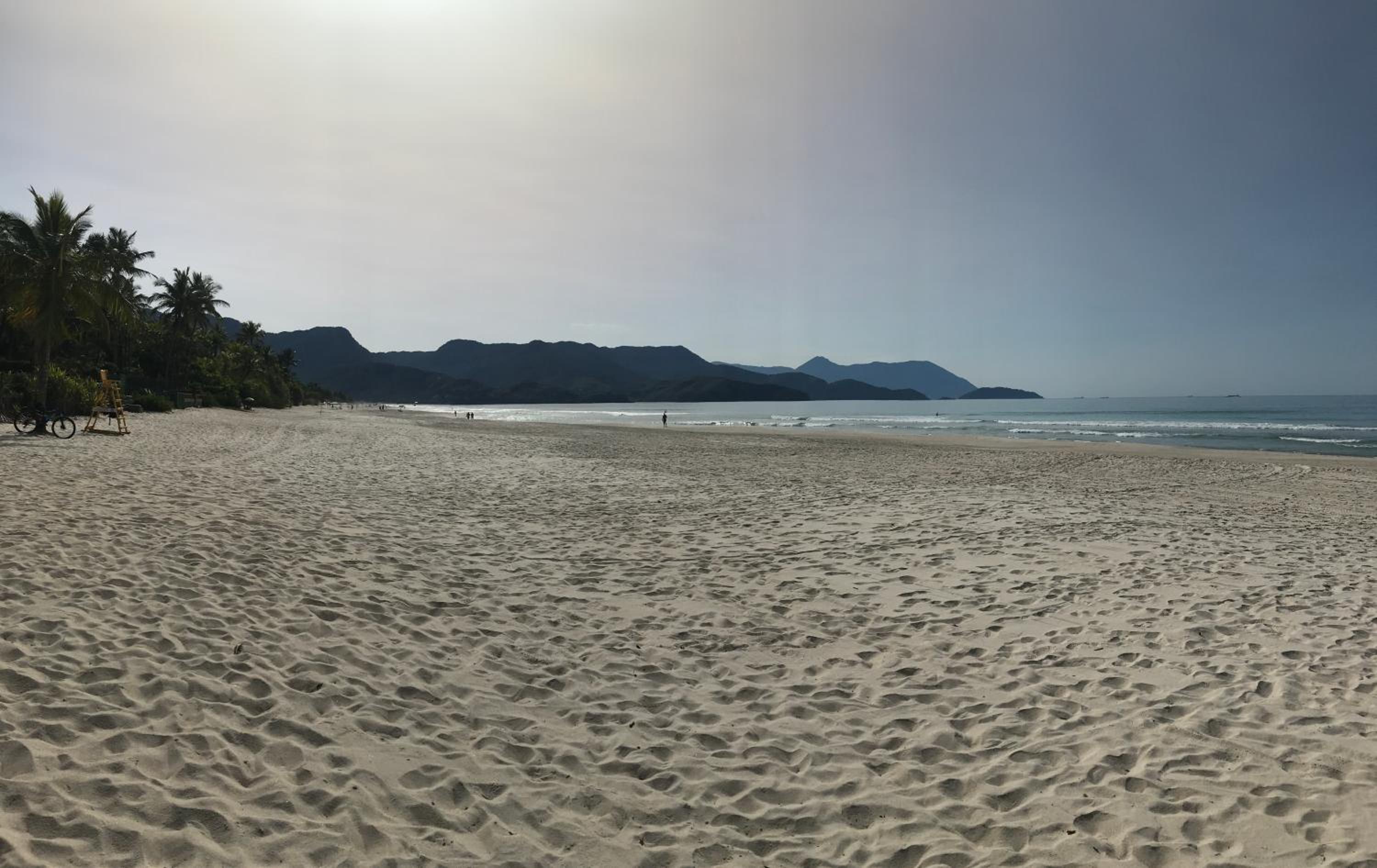 SUN Flat Maresias !! 2 Quartos Piscina Churrasqueira WiFi Estacionamento 230m da Praia