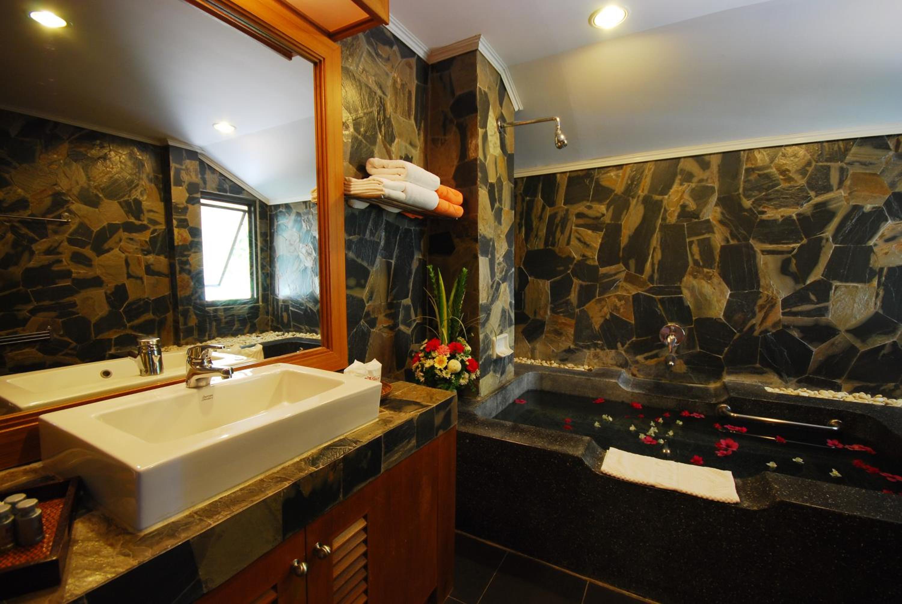 The Privacy Beach Resort & Spa