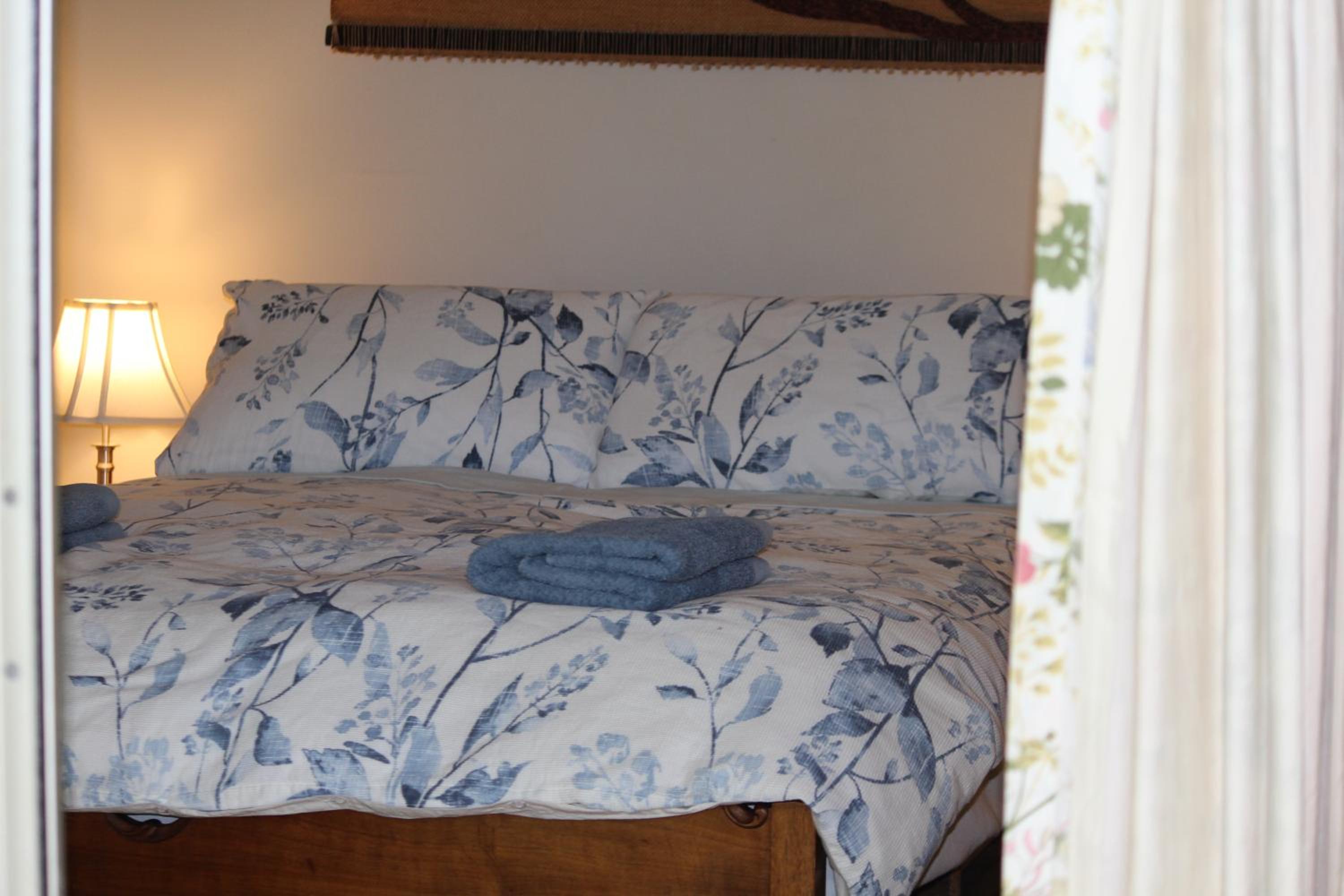 Glenlyon Dam Holiday Cottage & Farmstay