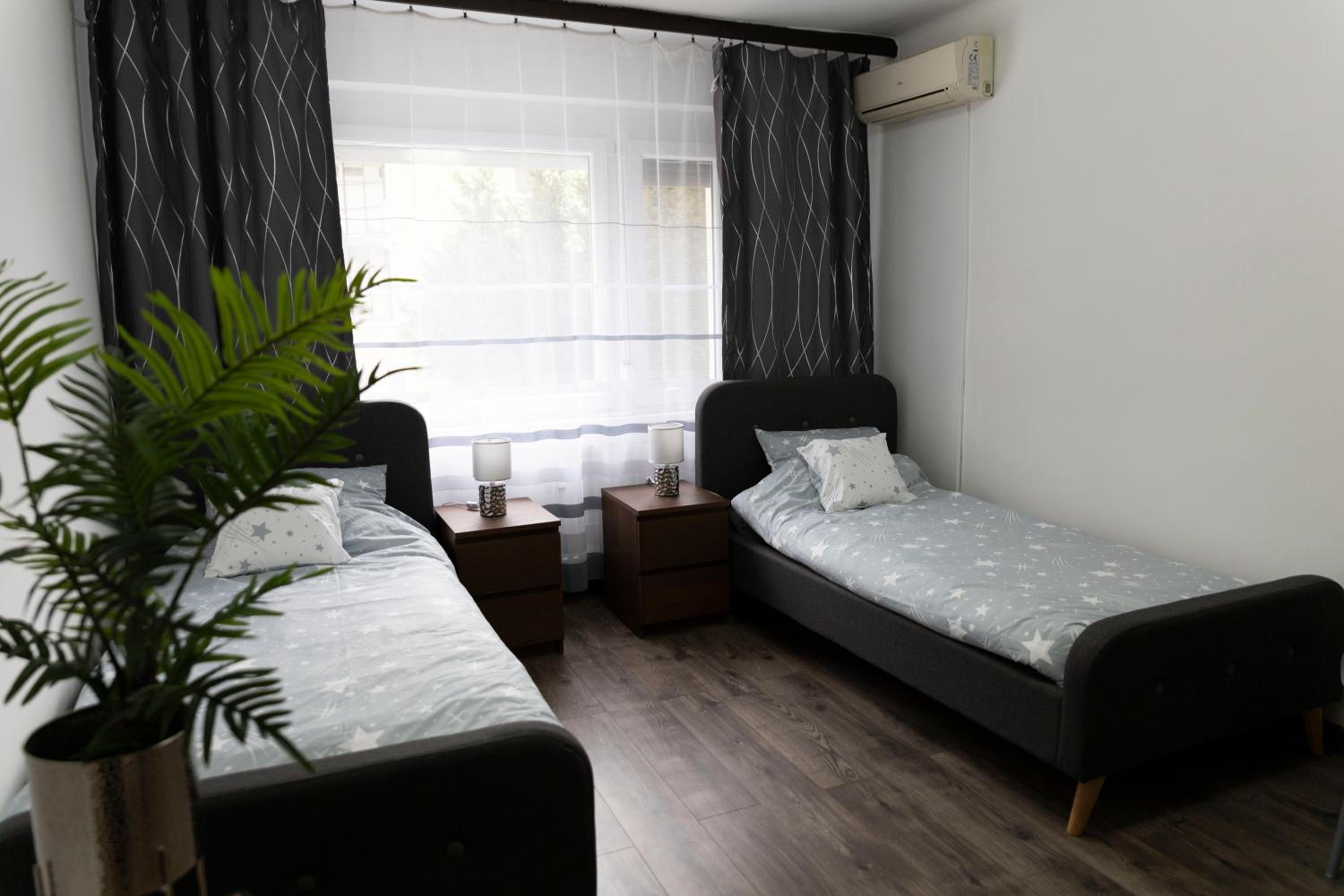 Komló Szíve Apartman view 2