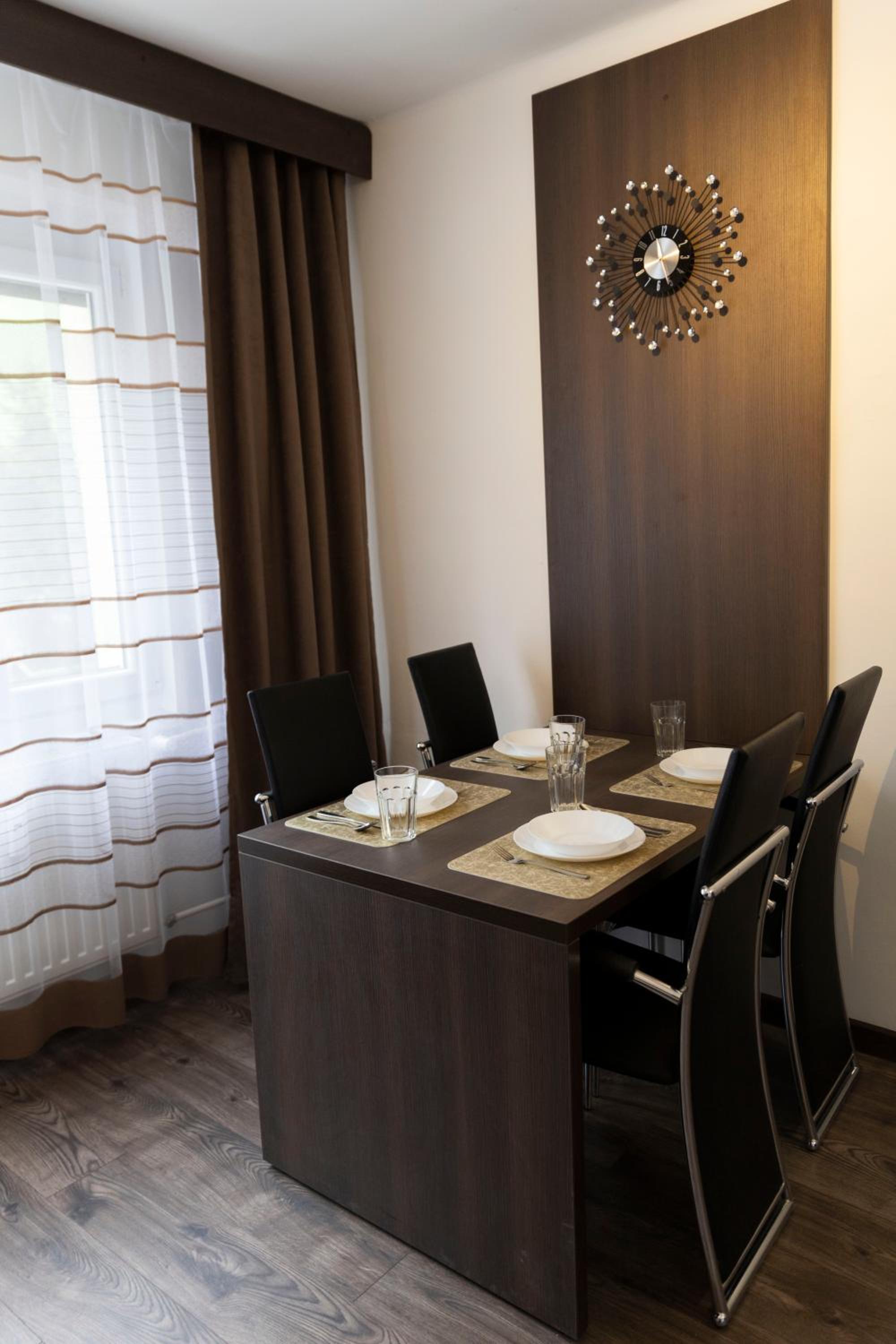 Komló Szíve Apartman view 3