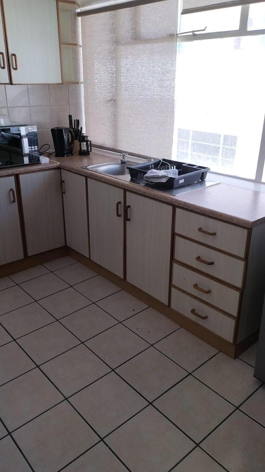 TinyApartment@Mosselbay - Entire 1 Bedroom Apartment Mossel Bay Central view 5