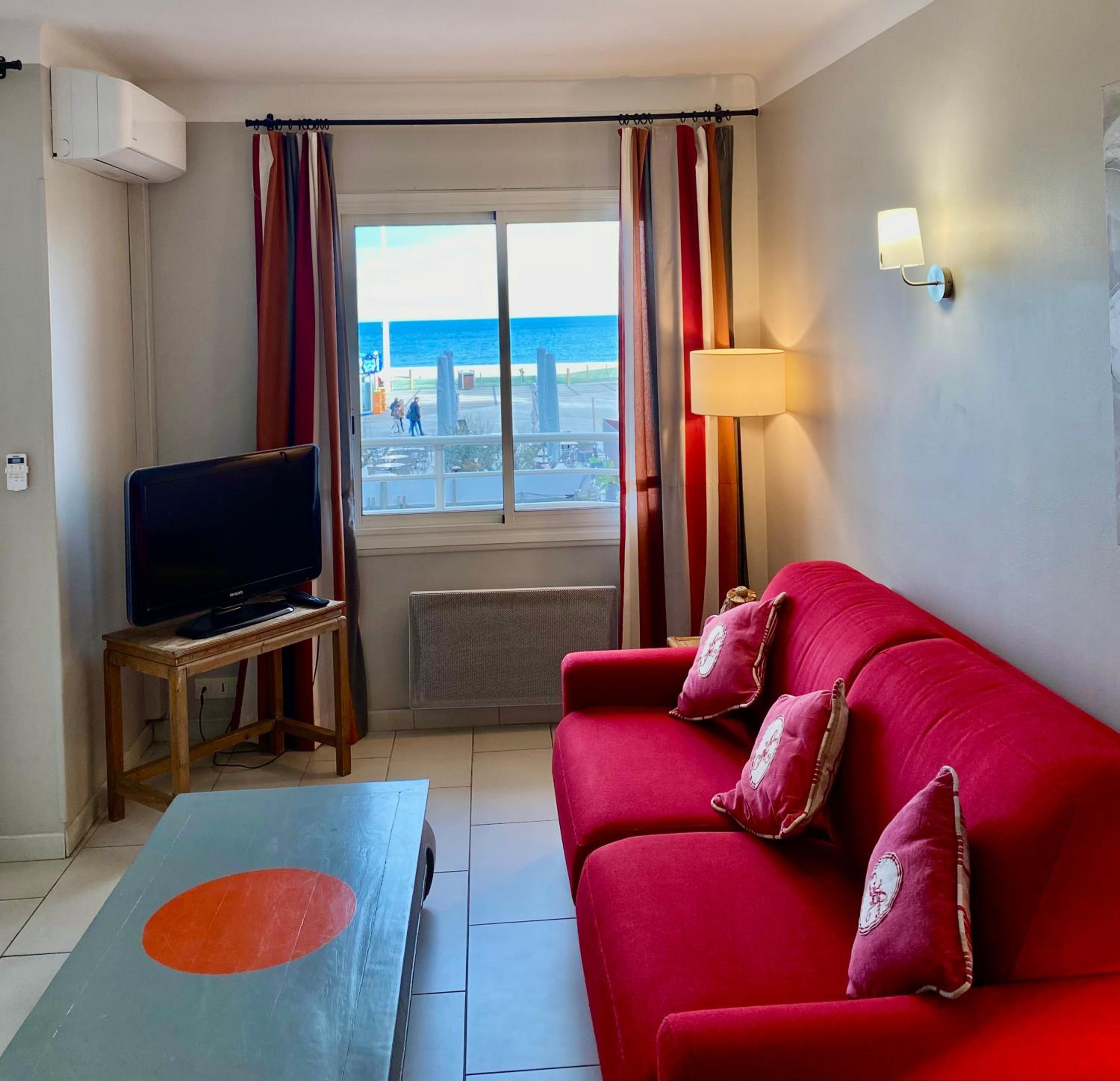 Appartement Front de Mer view 3