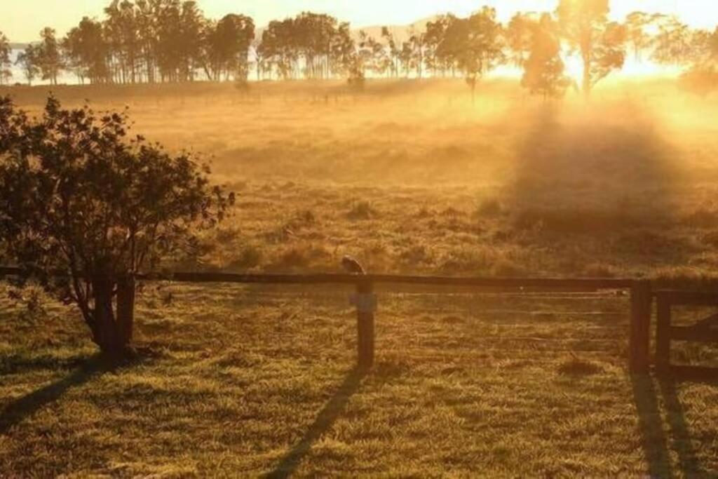 Katandra Homestead, farm on the lake, close to beaches and national park