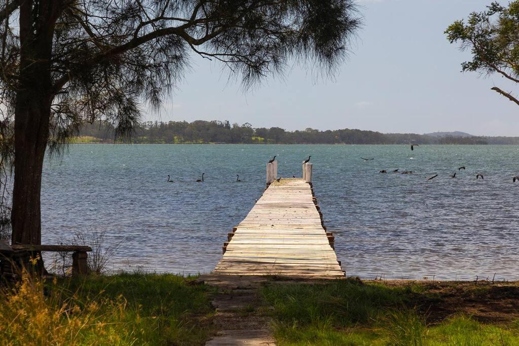 Katandra Homestead, farm on the lake, close to beaches and national park