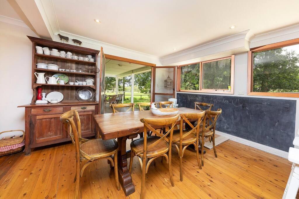 Katandra Homestead, farm on the lake, close to beaches and national park