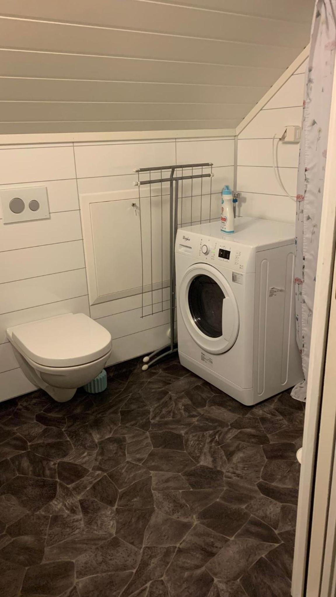 Bright and cozy apartment 1.5km from city centre view 4