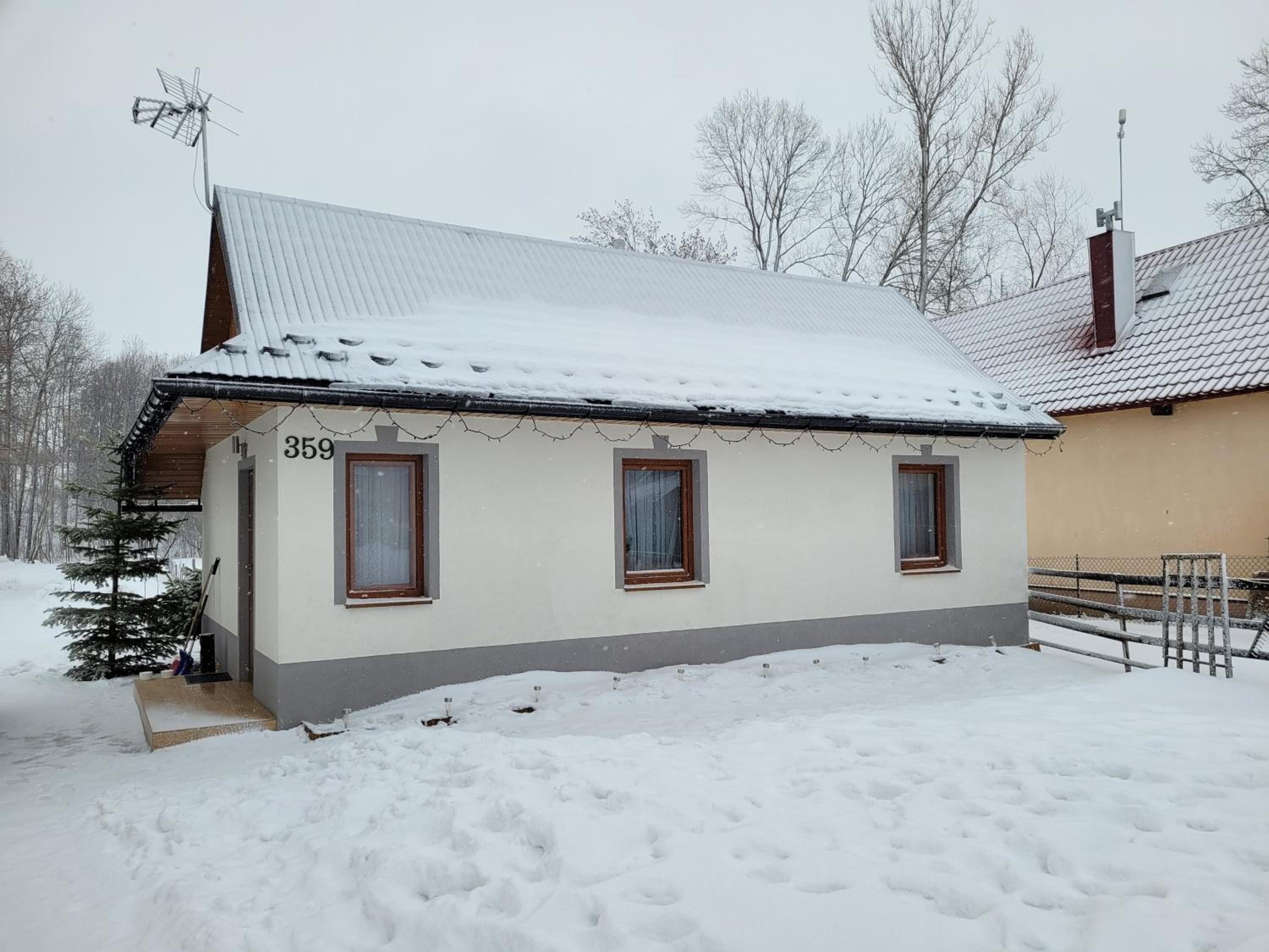 Chatki Nad Potokiem Gronków view 3