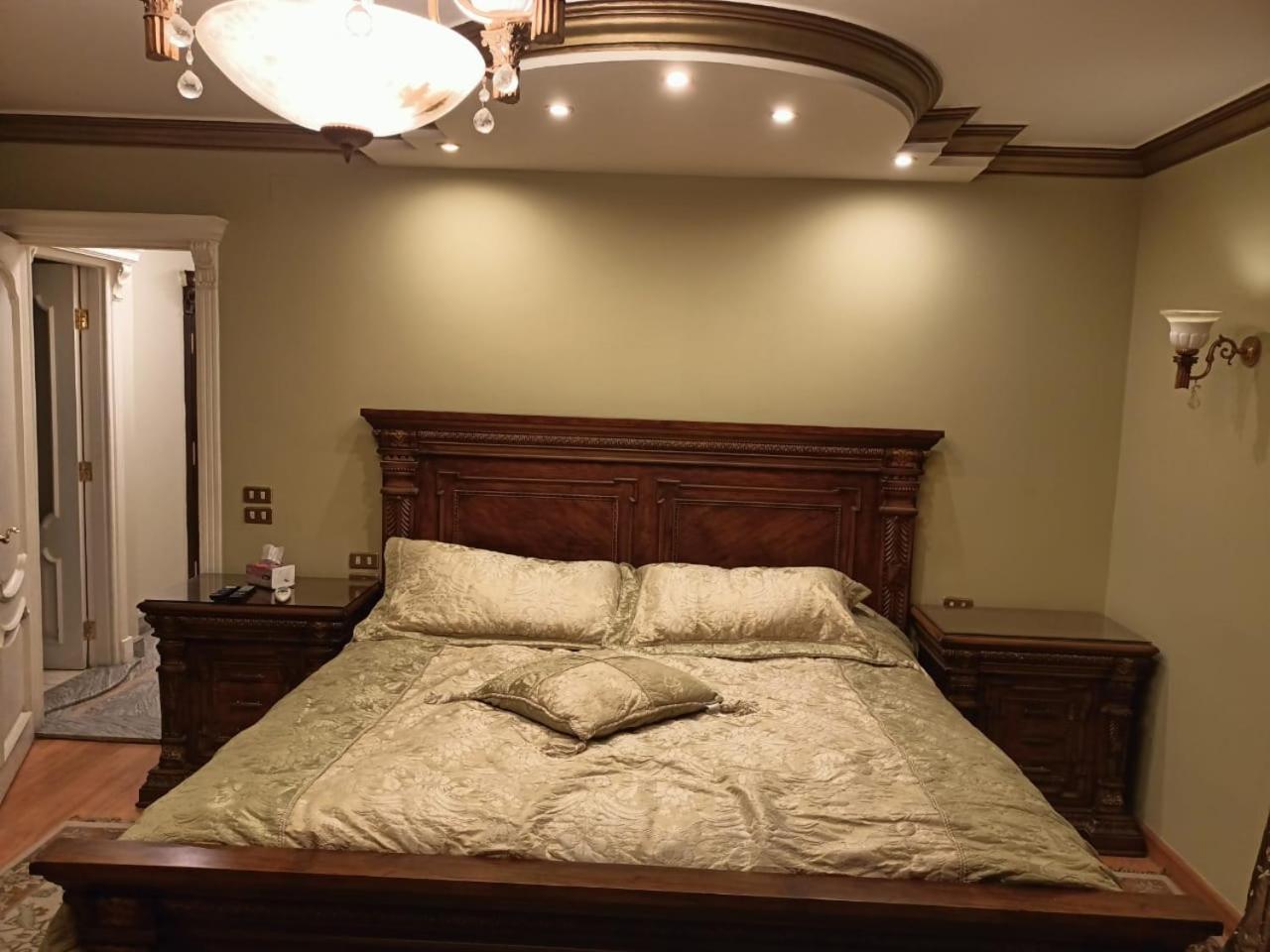 Super Deluxe Apartment in Sheraton Area near Cairo Int'l Airport