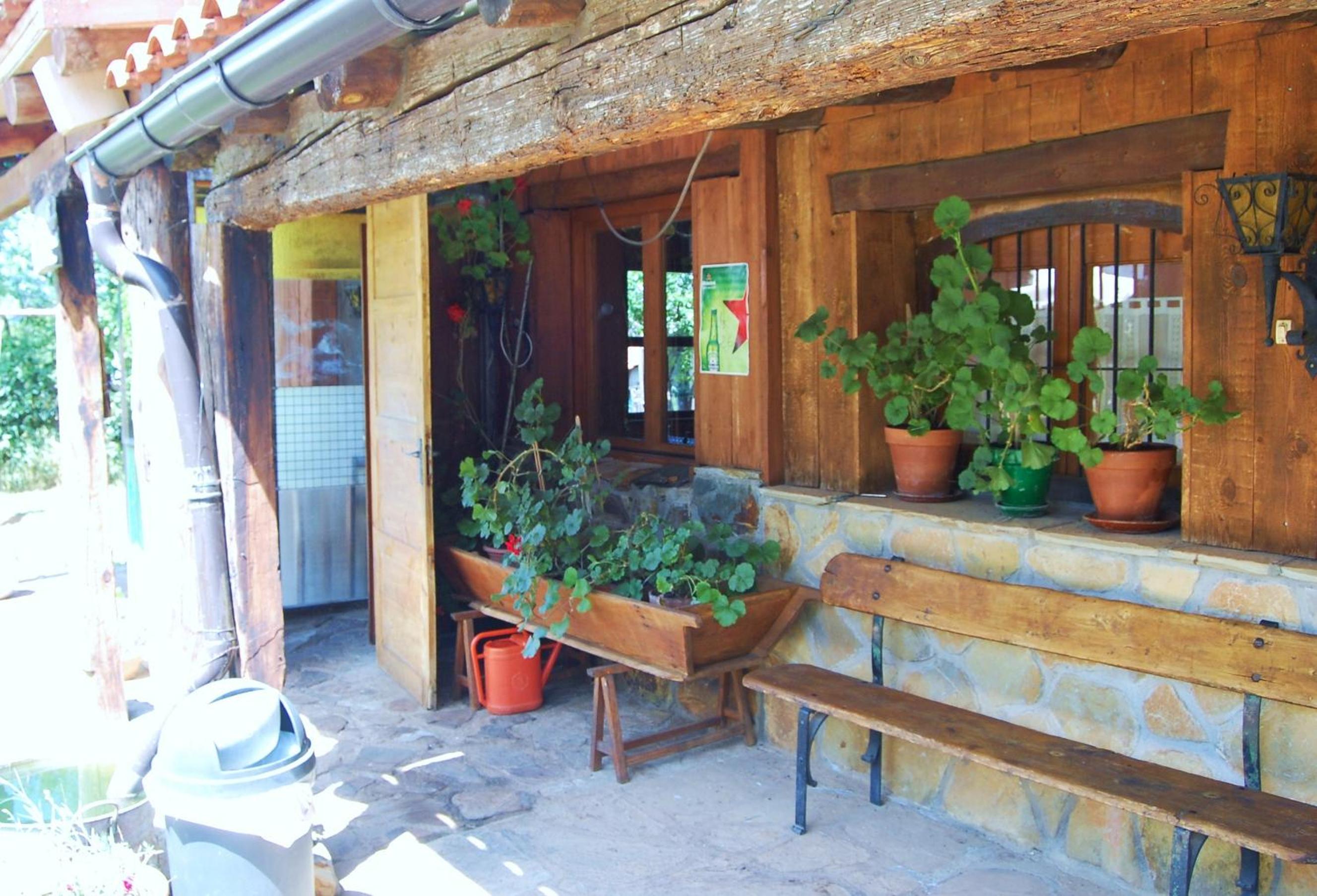 Photo 18