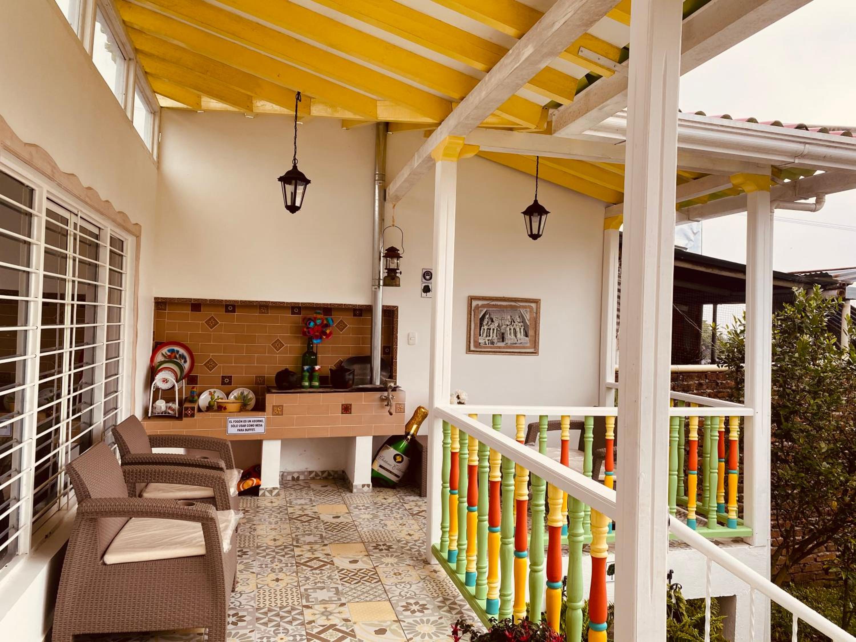 Casa Familiar María E