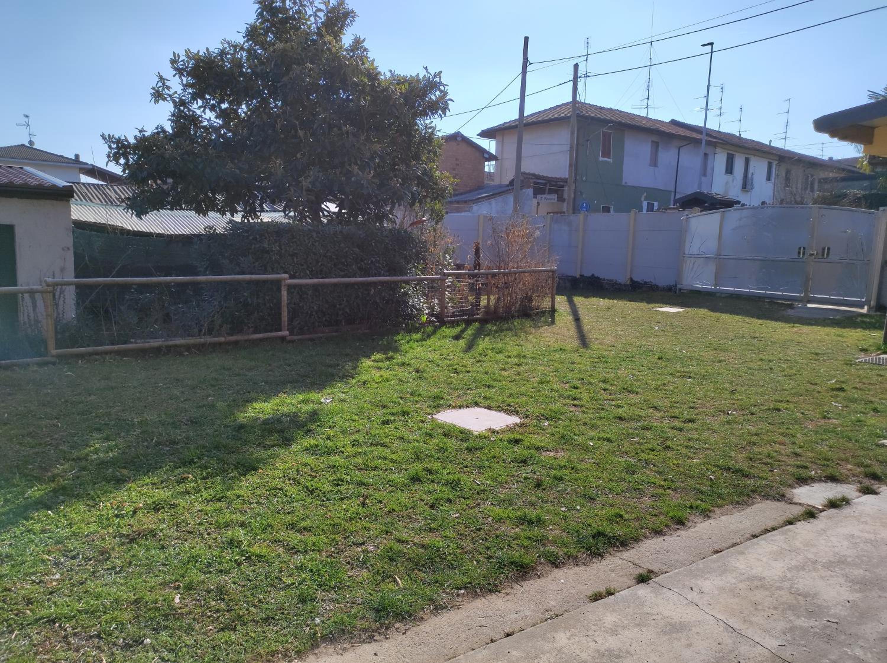 Villa ARA rossa