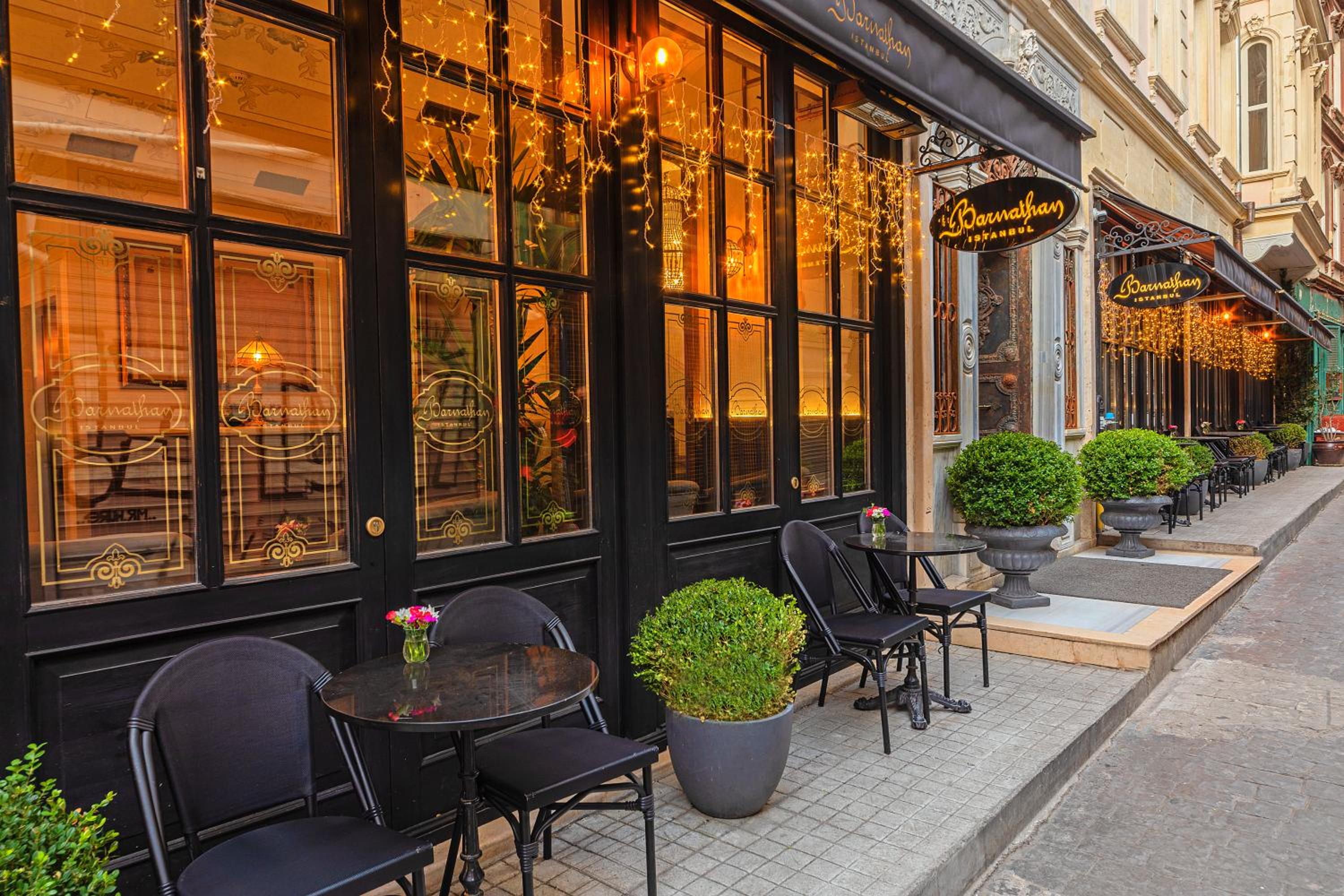 Meroddi Barnathan Hotel - Image 50