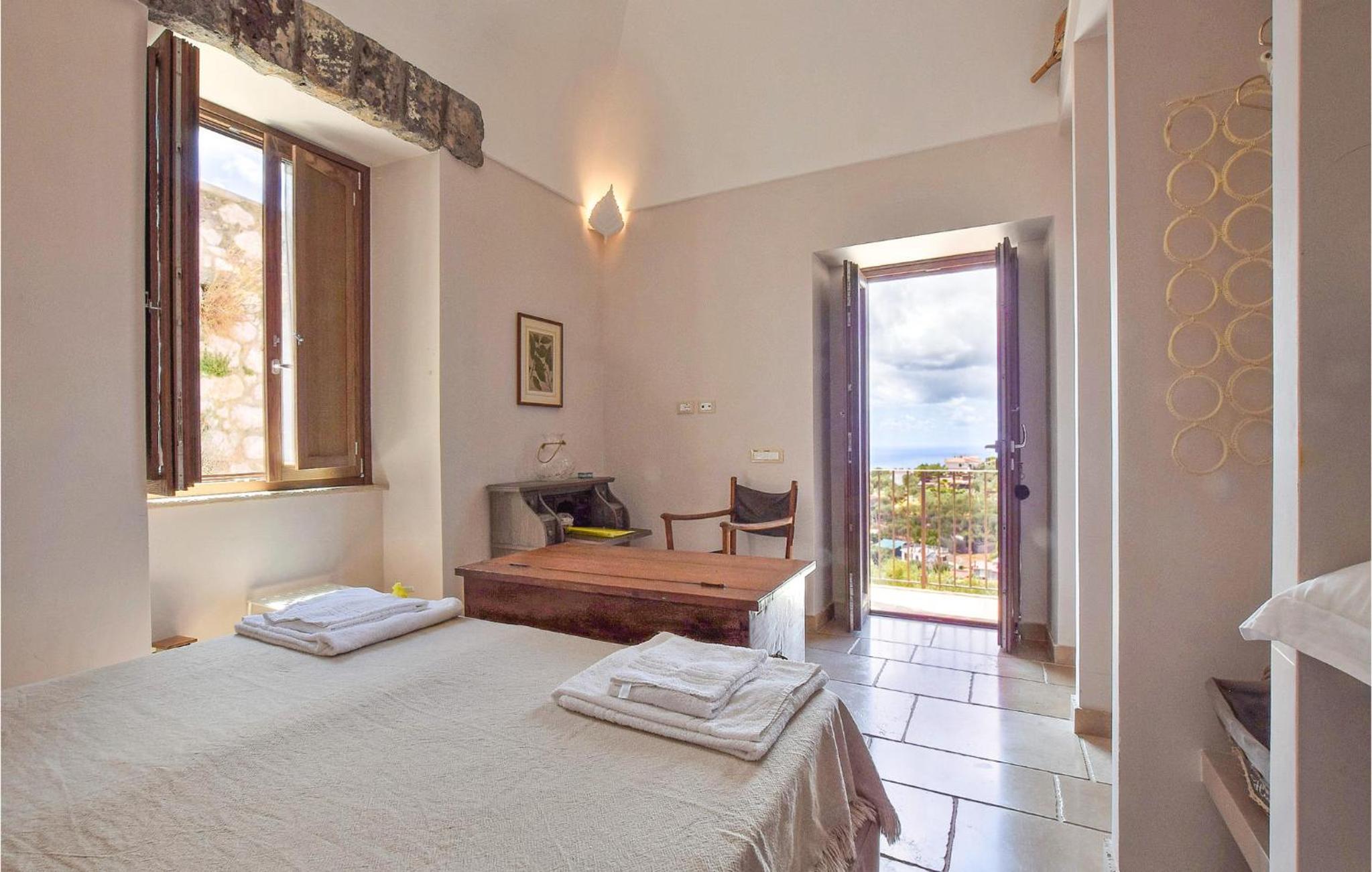 Cozy Apartment In Massa Lubrense photo 3