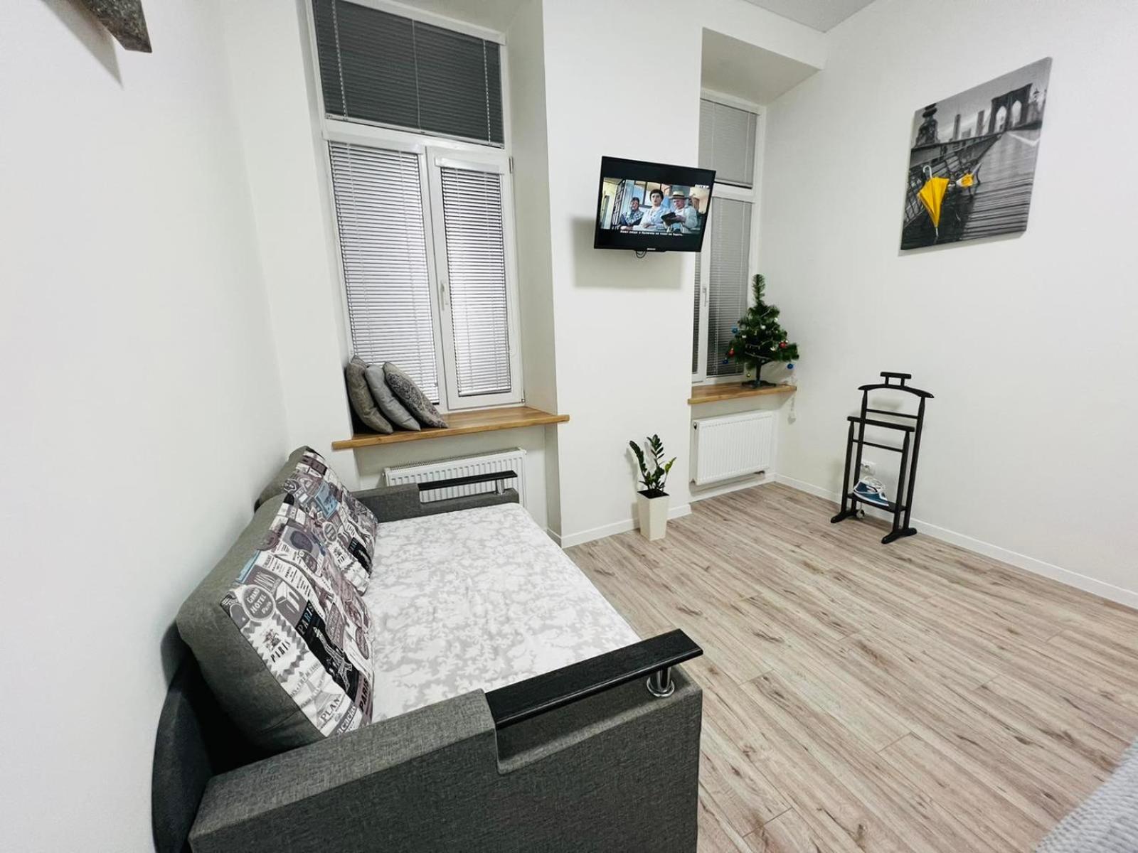 Transfer apartament І.Franka 59 view 3