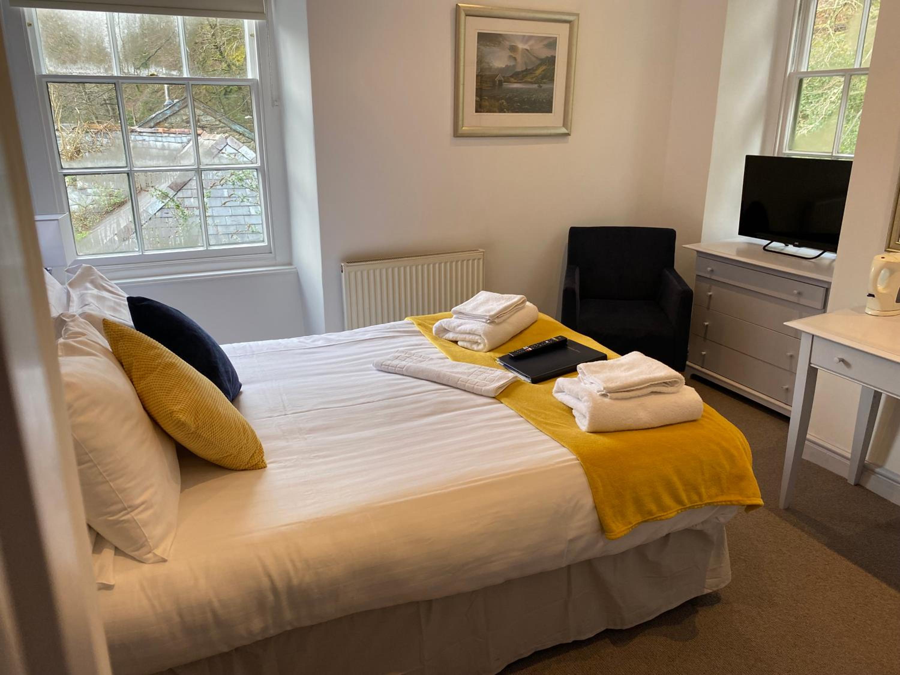 Grapes Hotel, Bar & Restaurant Snowdonia Nr Zip World