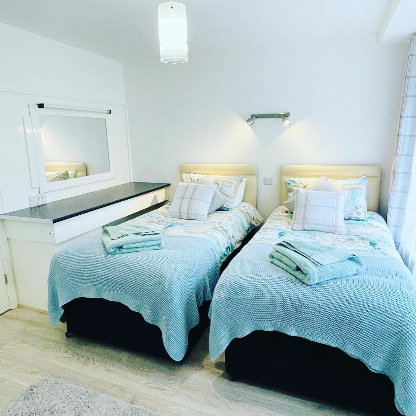 Apartment 3, The Anchorage Porth Way, Porth, Newquay TR7 3NR view 2