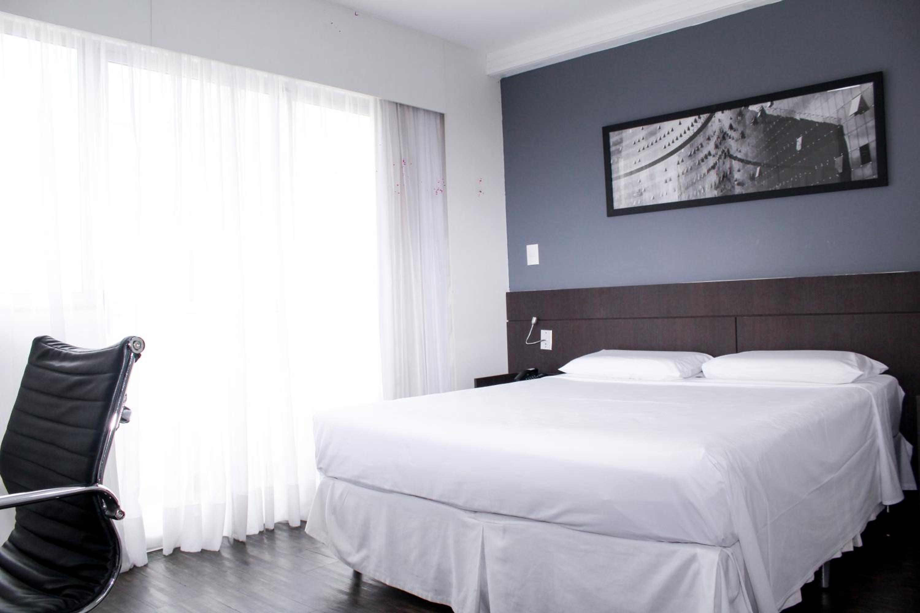 Flat com Varanda-Pampulha