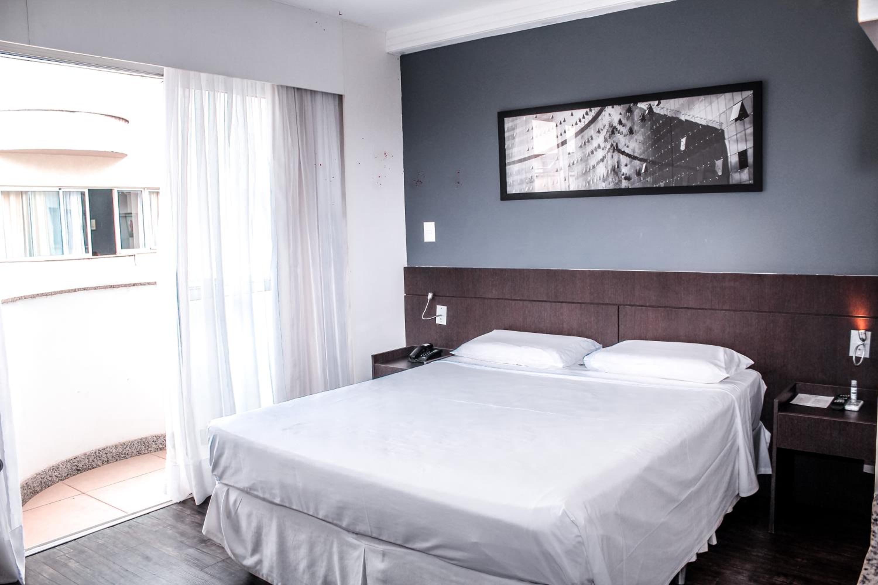 Flat com Varanda-Pampulha
