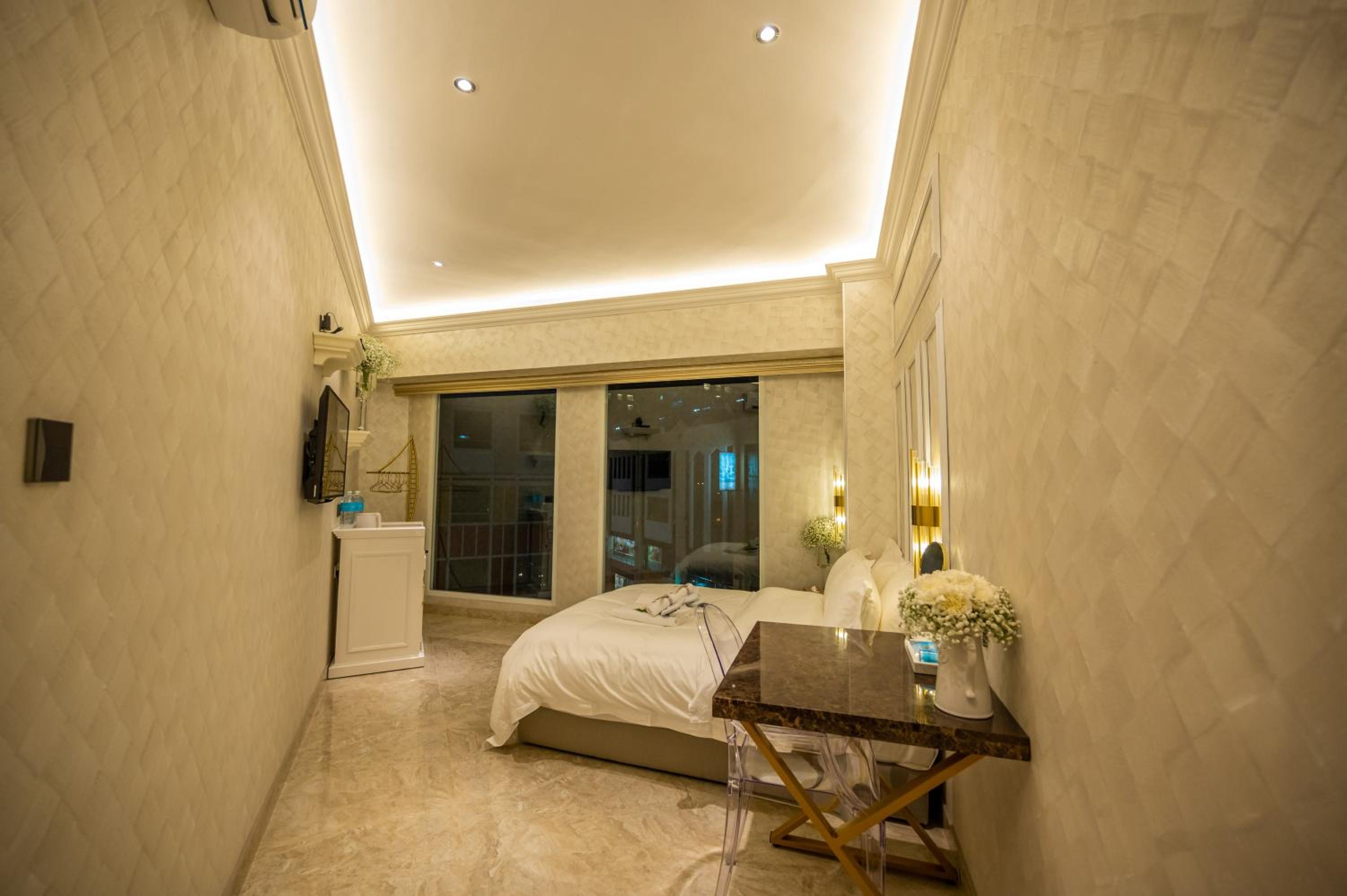 ACJ Residence - A Member of The Luxury Stay Group - Image 4