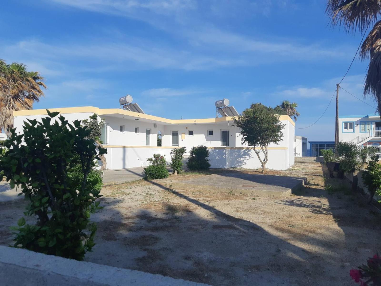POLITIS STUDIOS