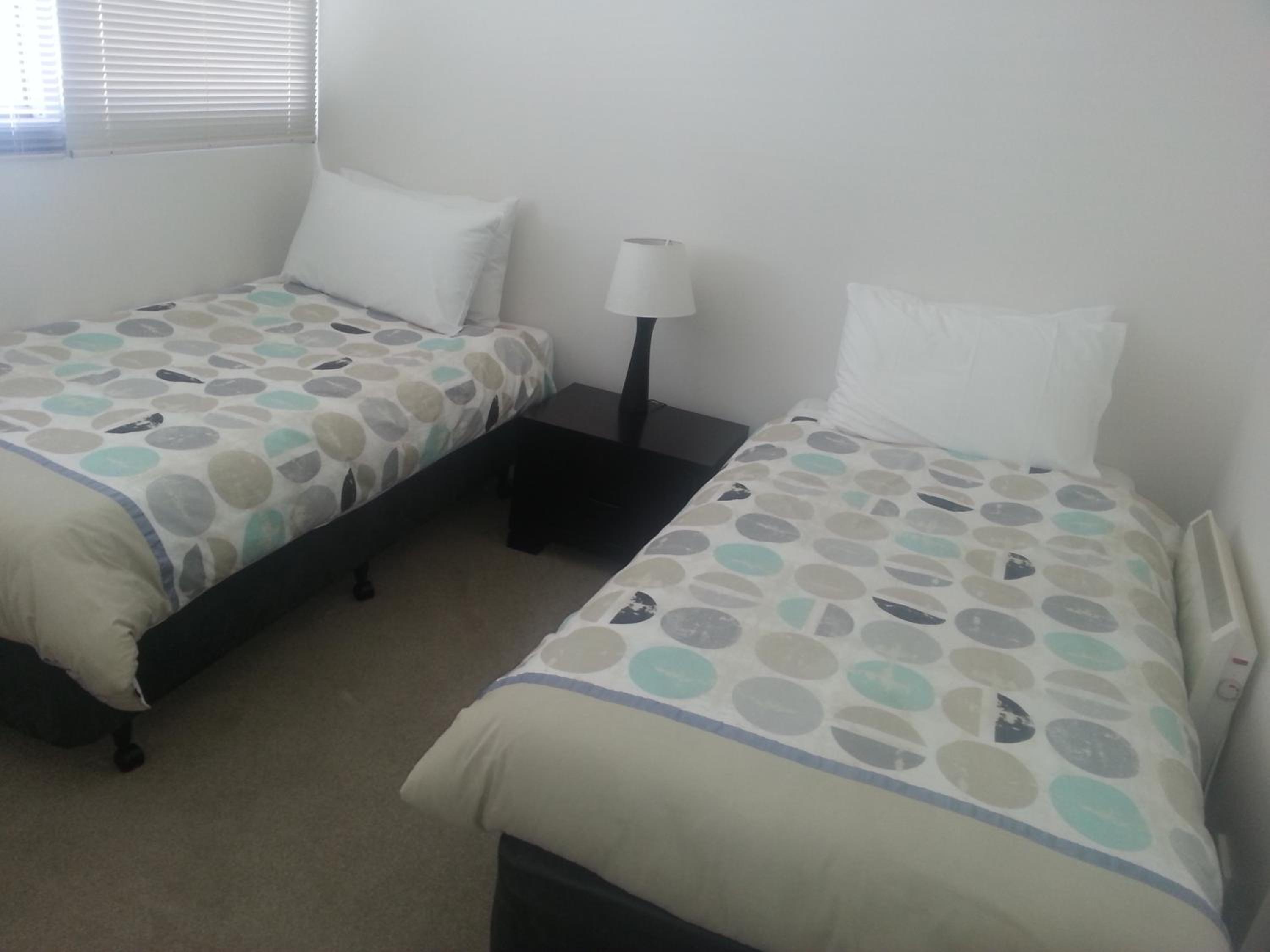 Waterfront (Yarra St) by Gold Star Stays, photo 13