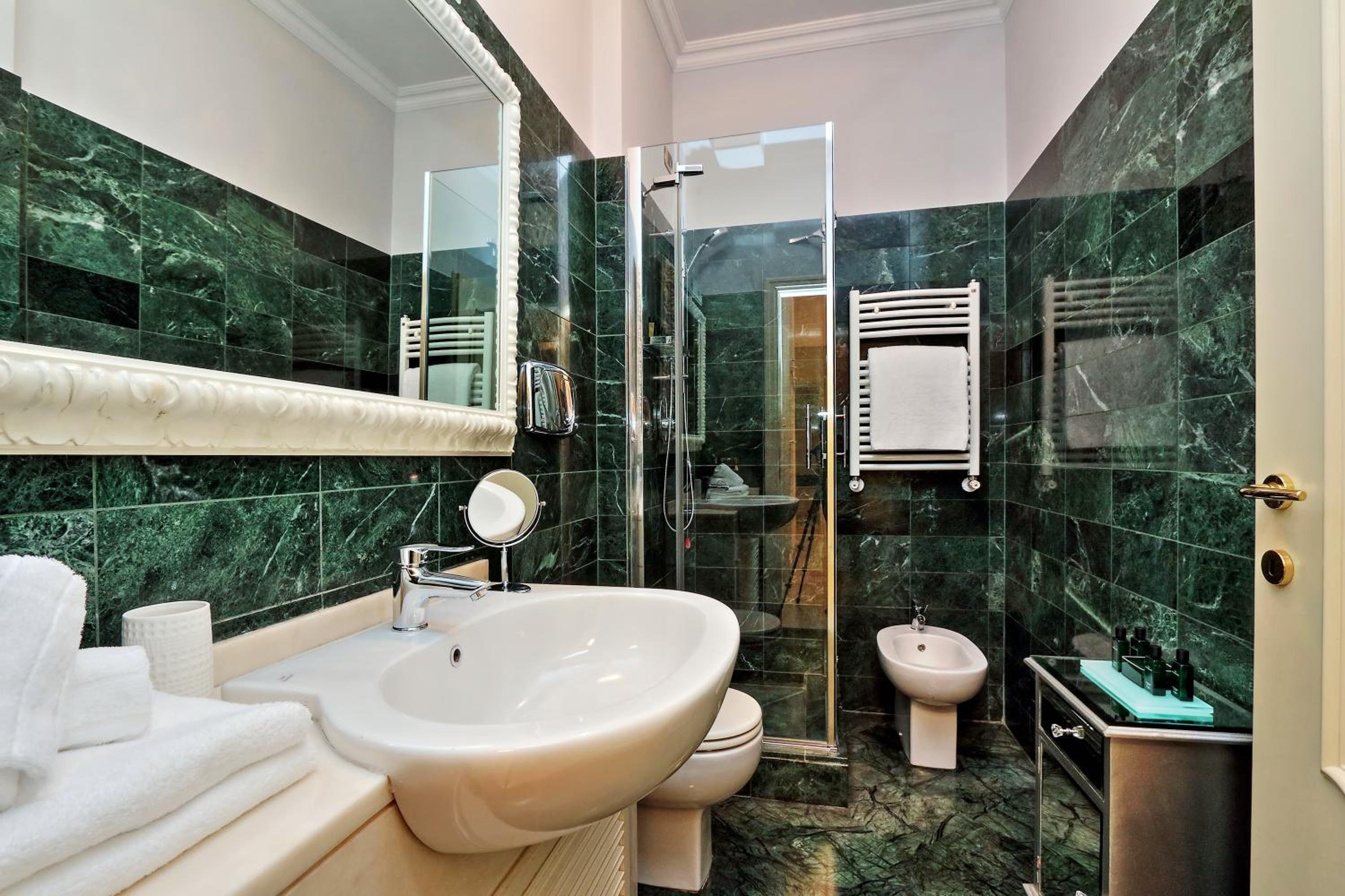 Rome luxury apartment to Spanish Steps