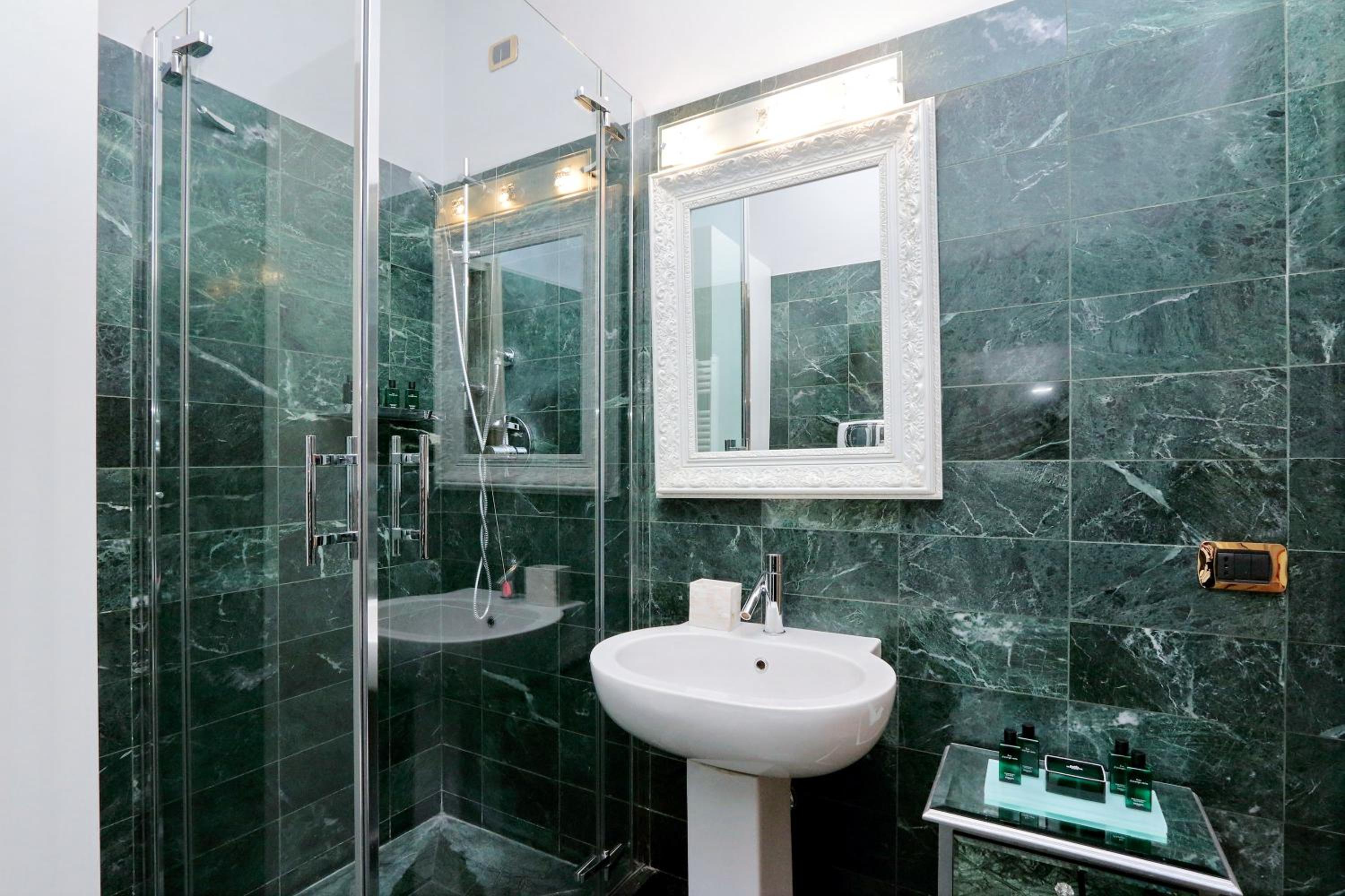 Rome luxury apartment to Spanish Steps