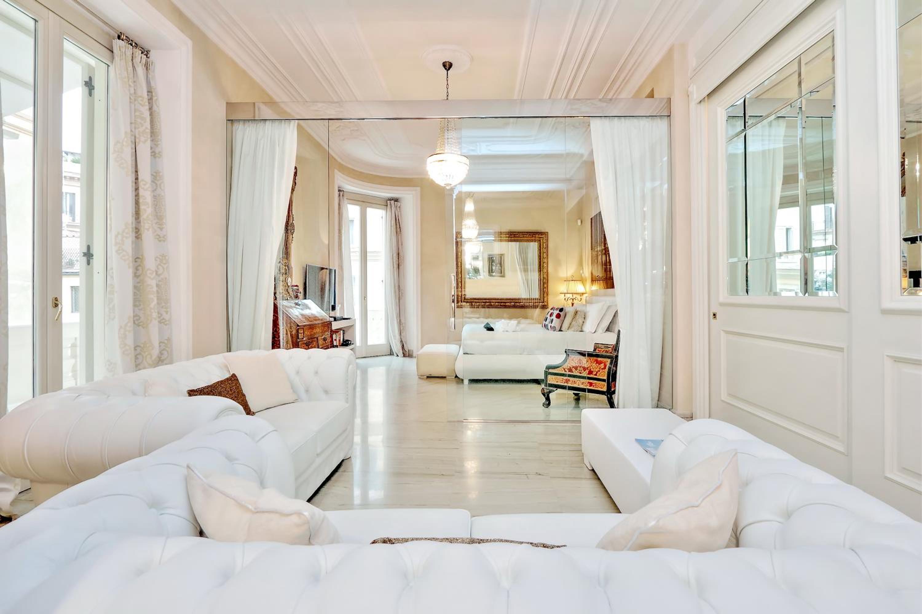 Rome luxury apartment to Spanish Steps