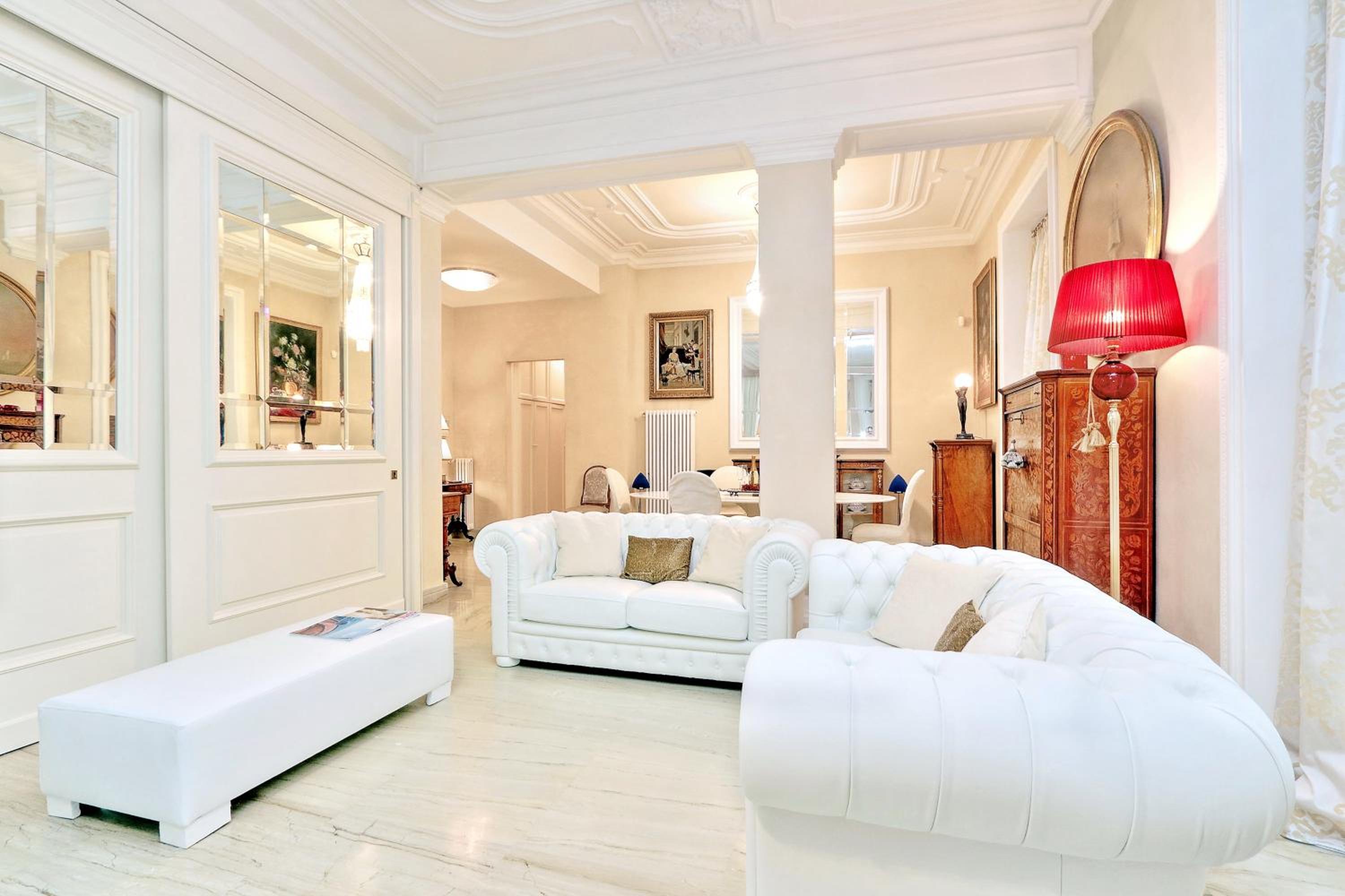 Rome luxury apartment to Spanish Steps