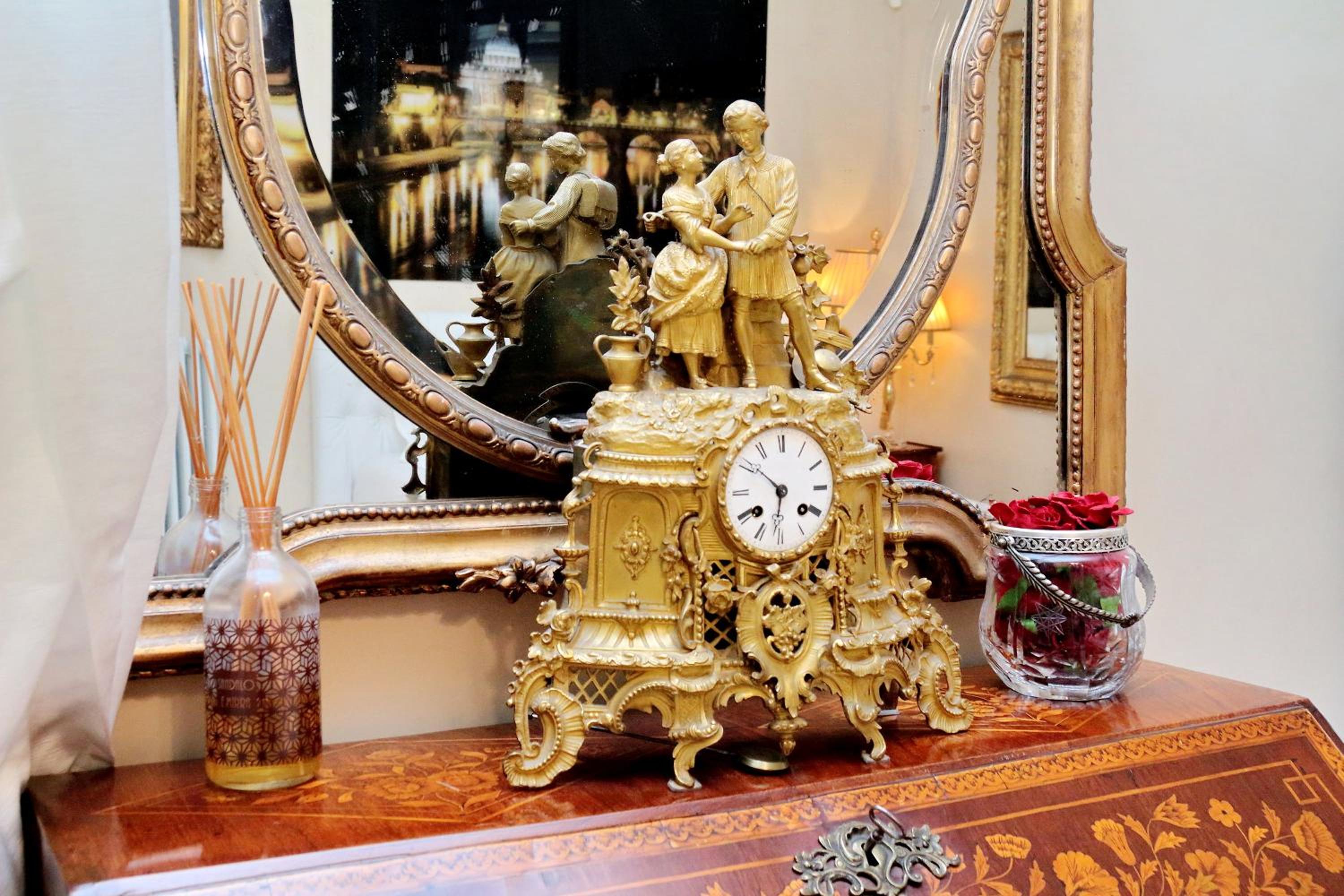 Rome luxury apartment to Spanish Steps