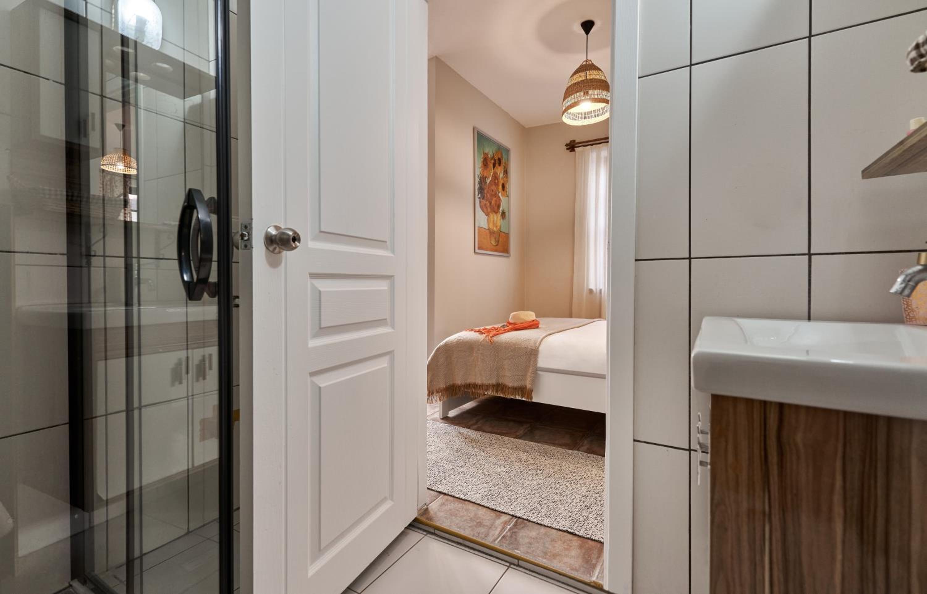 Cicerone Apart - Image 40